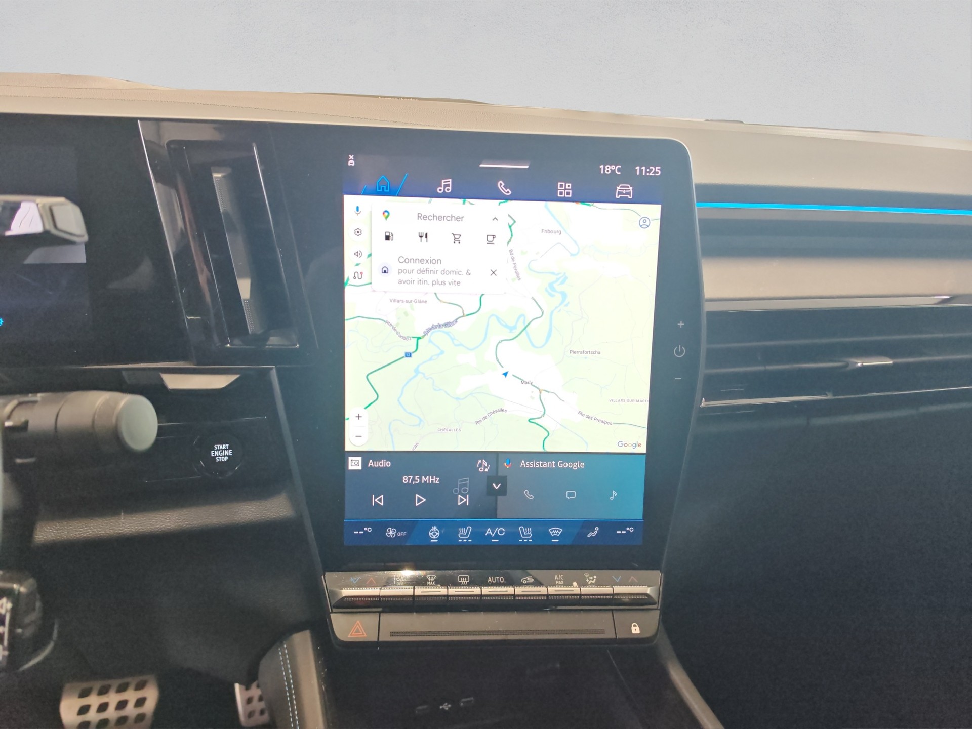 RENAULT Rafale 1.2 E-Tech Hybrid 200 Esprit Alpine-image-16