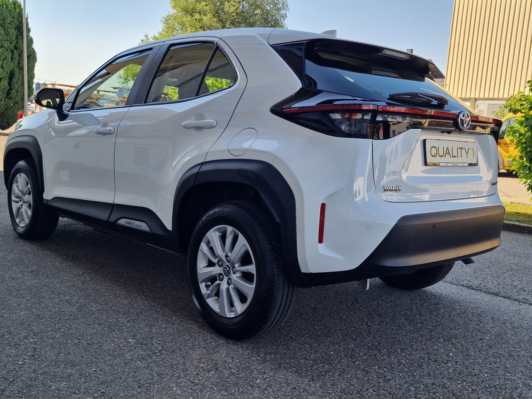 TOYOTA Yaris Cross 1.5 Comfort e-CVT-image-5