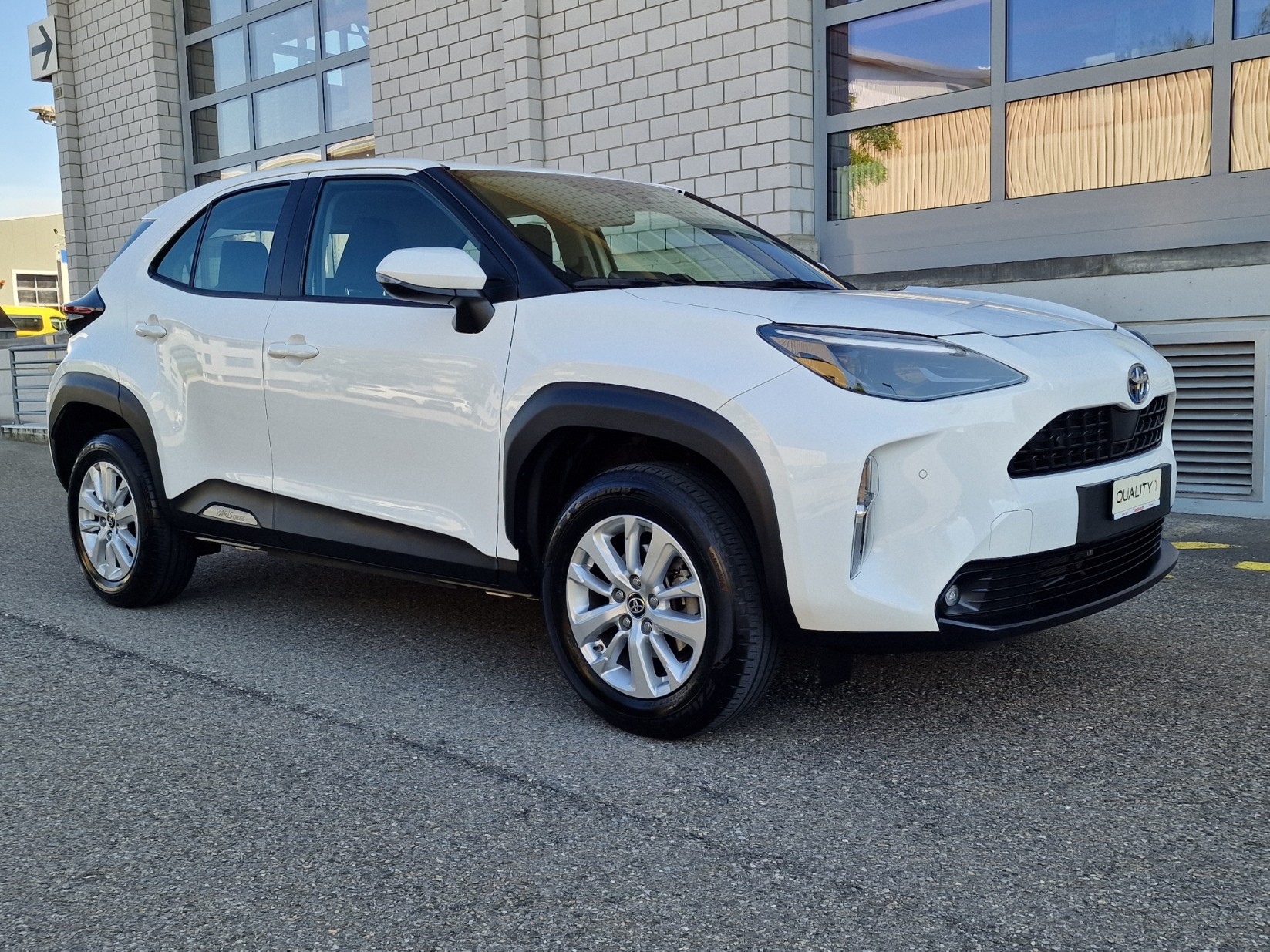 TOYOTA Yaris Cross 1.5 Comfort e-CVT-image-0