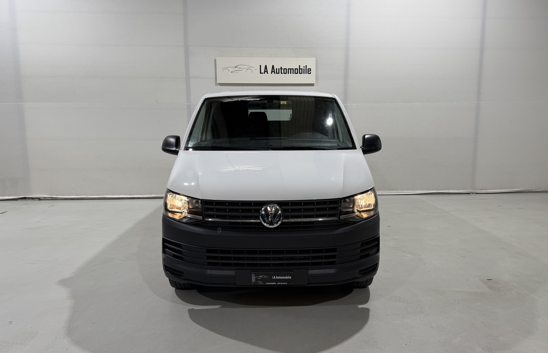 VW T6 2.0 TDI Entry inklusive Werkzeugeinrichtung (CH Fahrzeug)-image-3