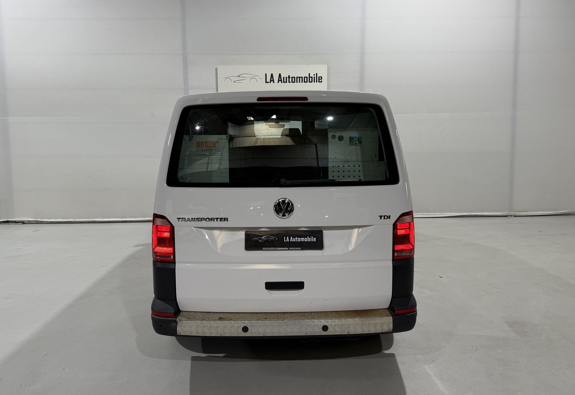 VW T6 2.0 TDI Entry inklusive Werkzeugeinrichtung (CH Fahrzeug)-image-7