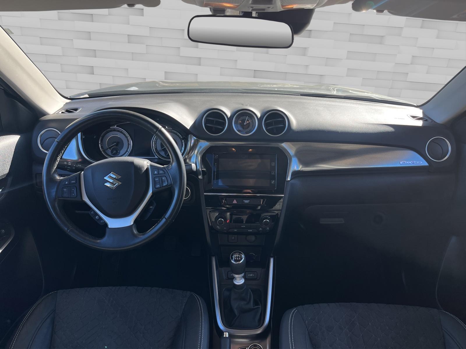 SUZUKI Vitara 1.4 T Compact Top Hybrid 4x4-image-14