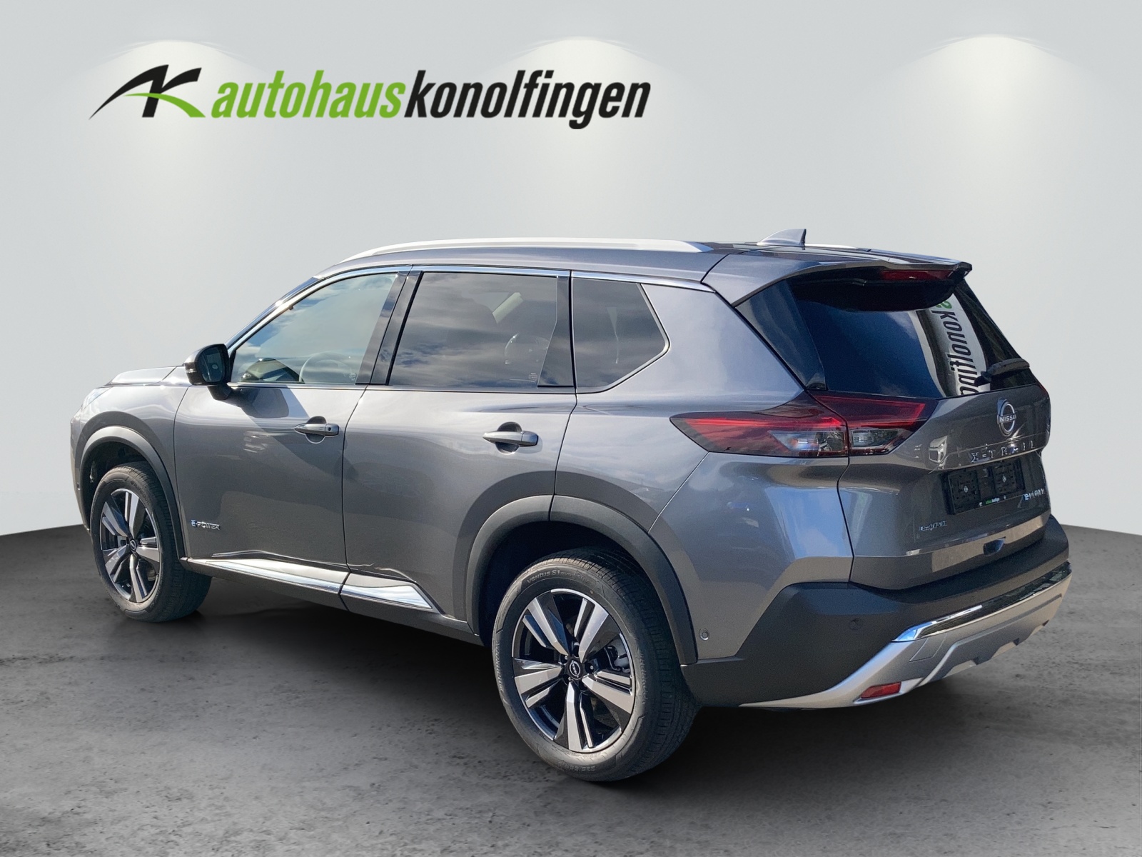 NISSAN X-Trail 1.5 VC-T Tekna+ e-4orce-image-2