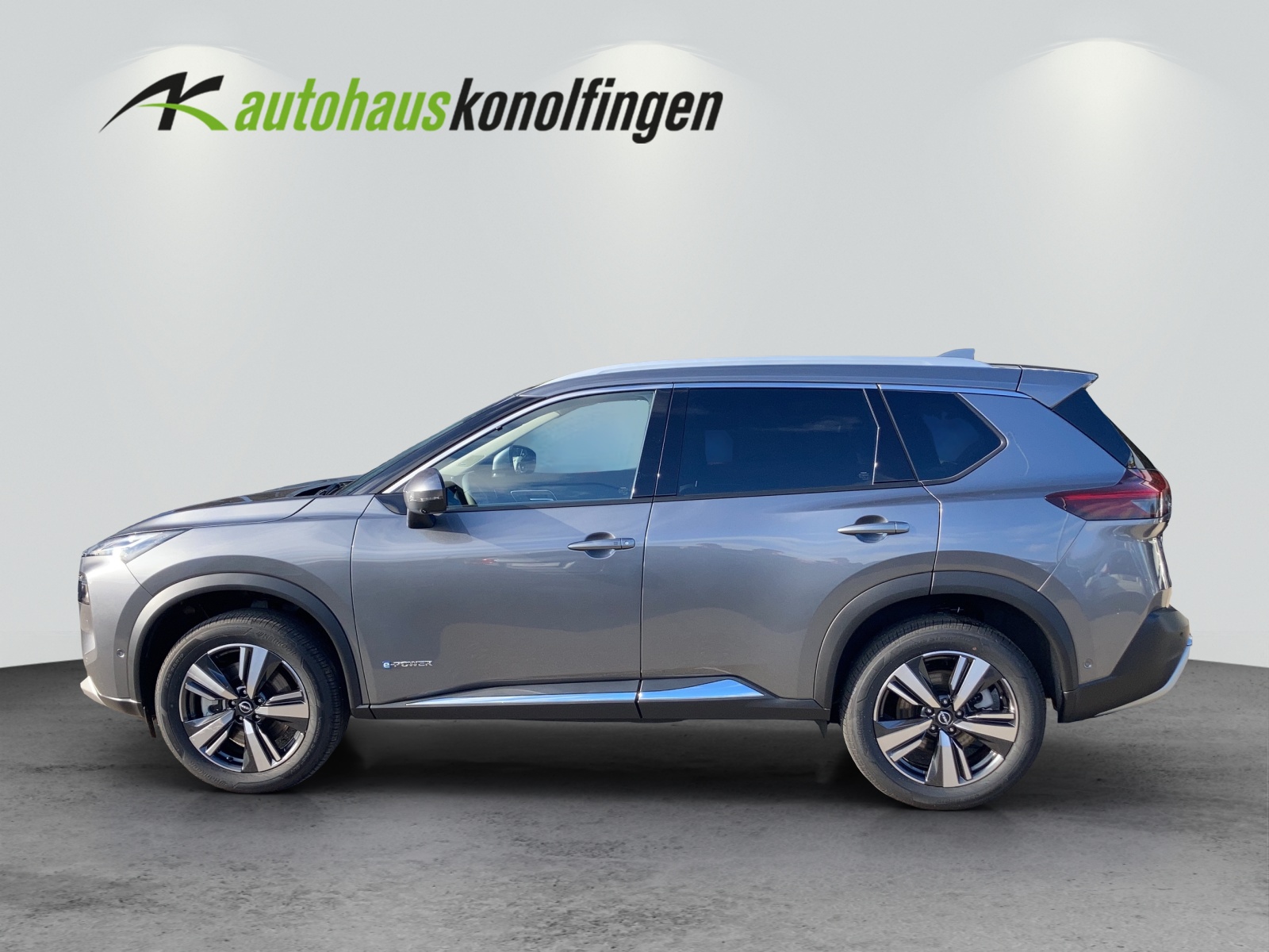 NISSAN X-Trail 1.5 VC-T Tekna+ e-4orce-image-1