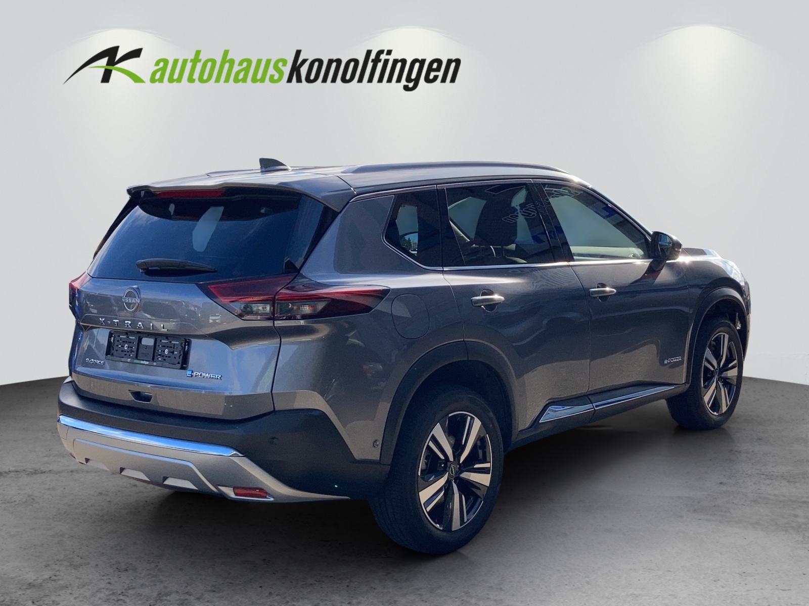 NISSAN X-Trail 1.5 VC-T Tekna+ e-4orce-image-3