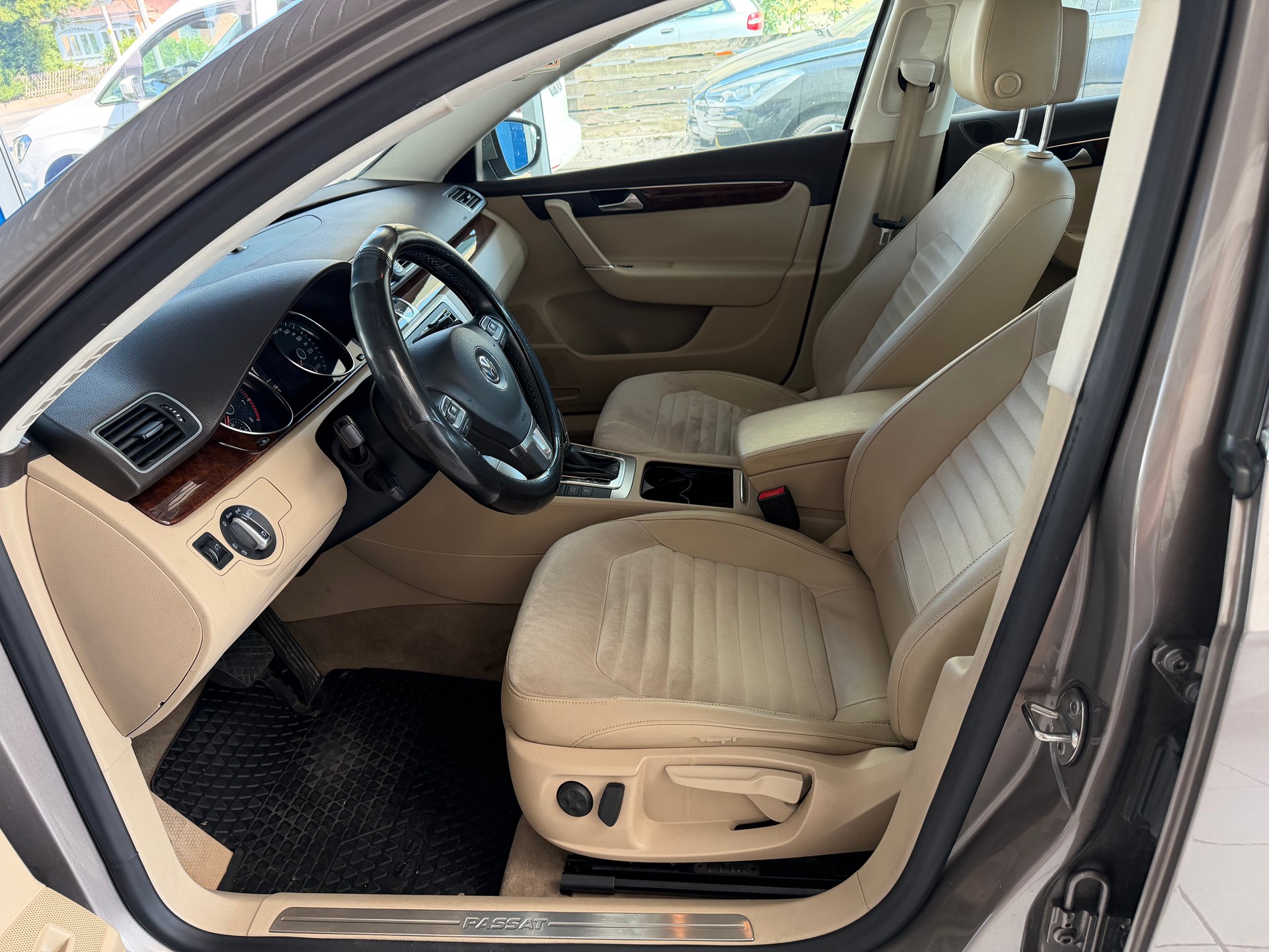 VW Passat 1.8 TSI Highline DSG-image-9