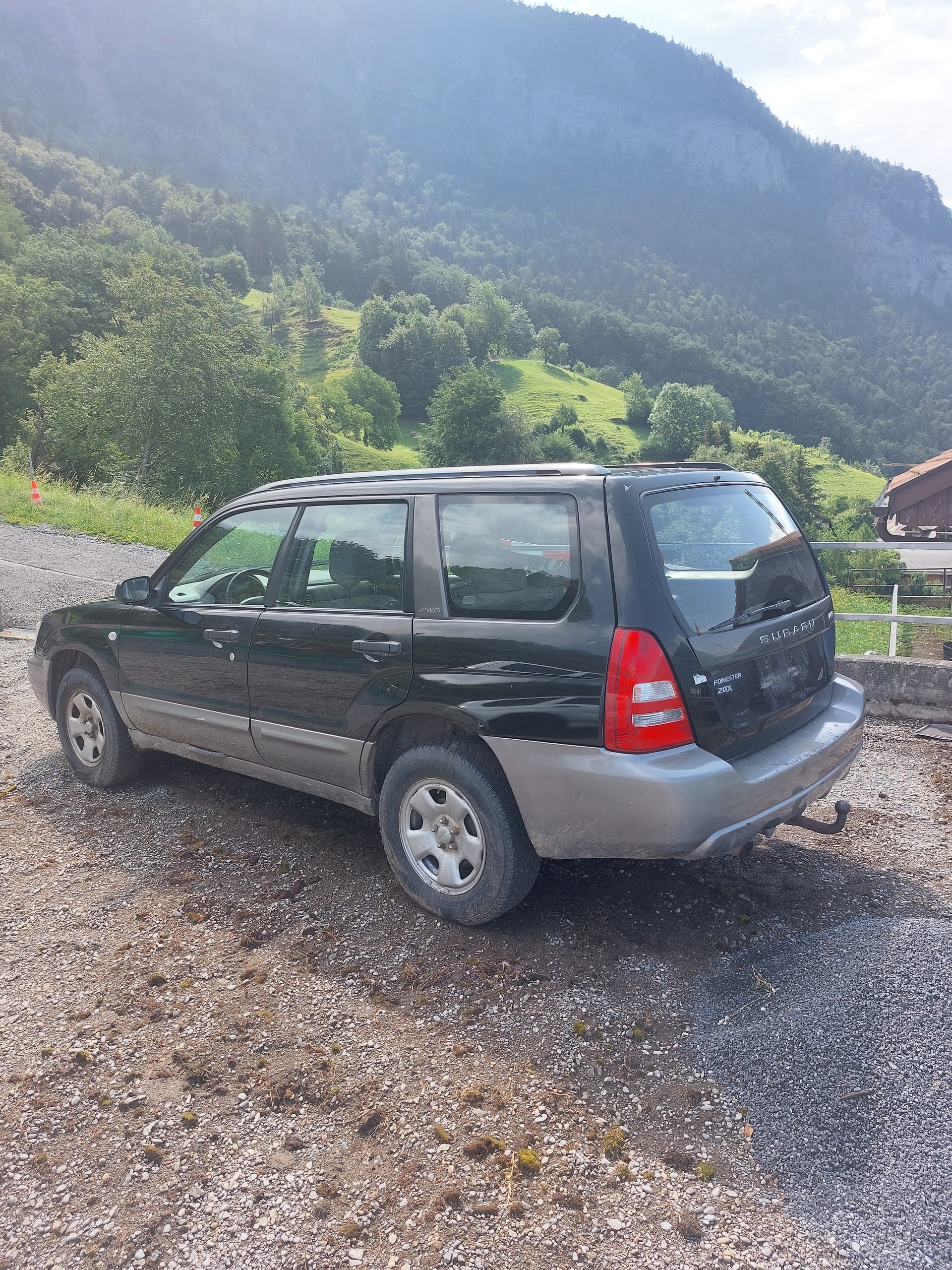 SUBARU Forester 2.0X-image-2