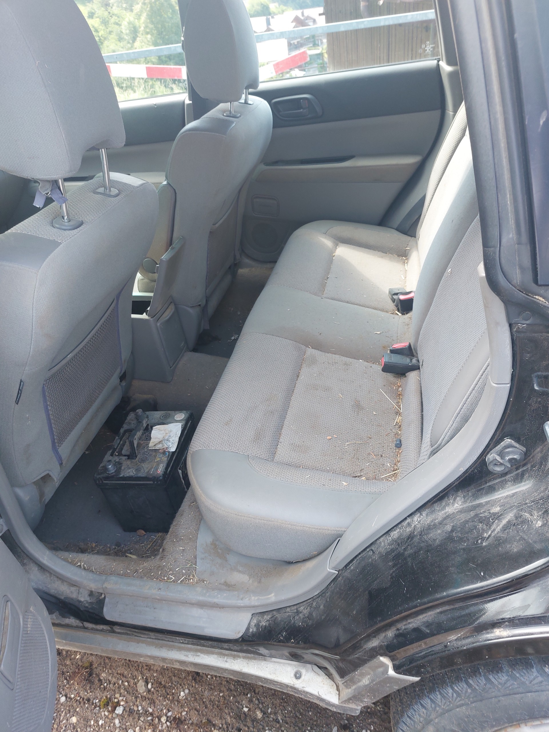 SUBARU Forester 2.0X-image-4