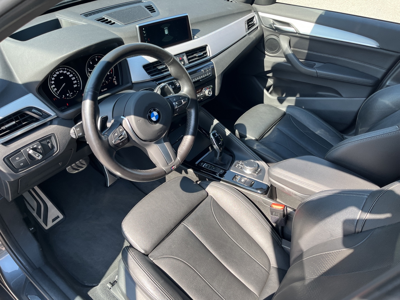 BMW X1 20d xDrive SAG-image-8