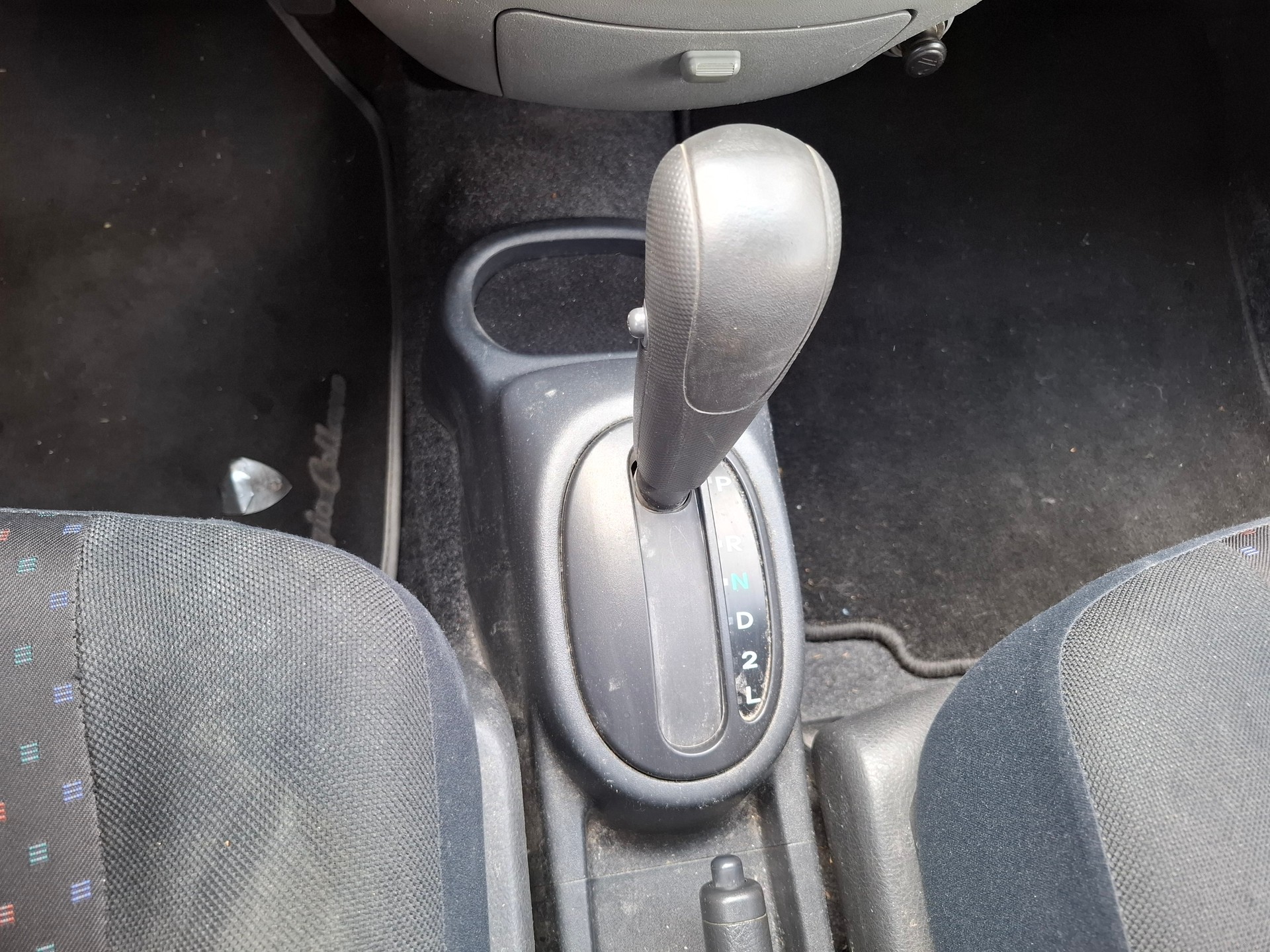 DAIHATSU Sirion 1.3 S eco-4WD Automatic-image-10