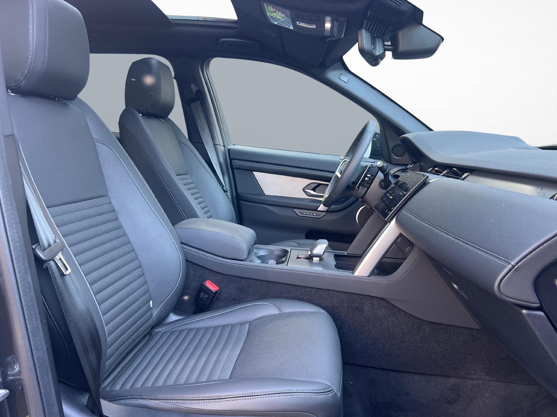 LAND ROVER Discovery Sport 1.5 T 270e Landmark-image-9