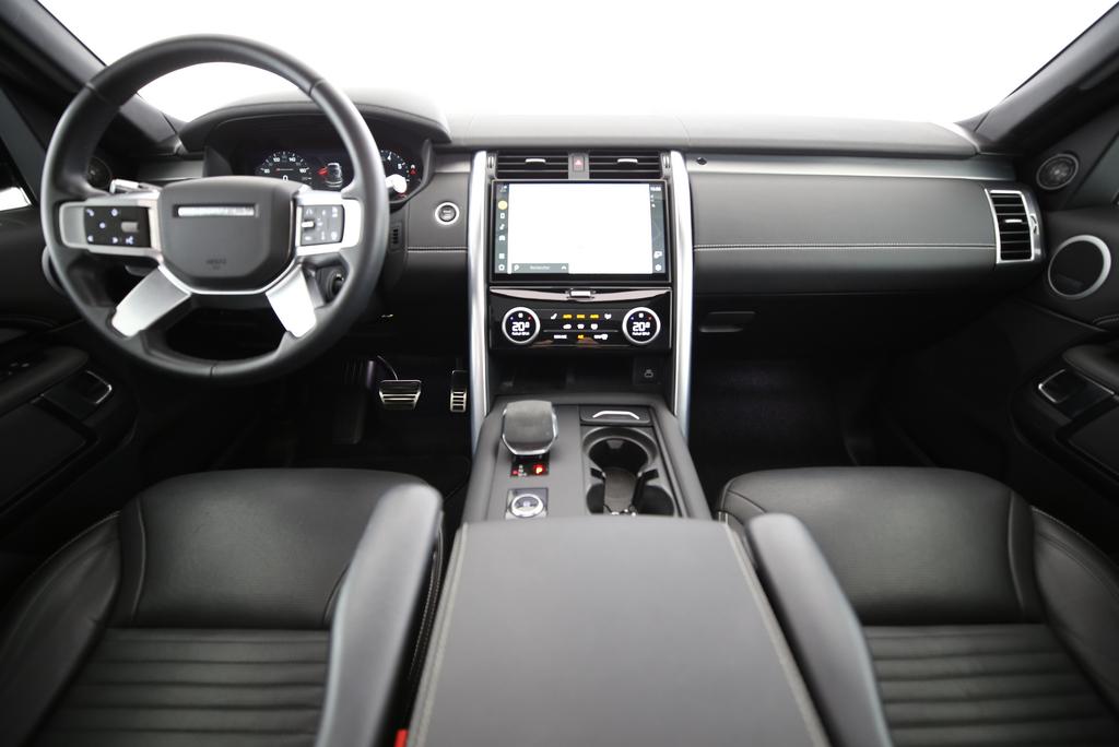 LAND ROVER Discovery 2.0 I4 R-Dynamic SE-image-4