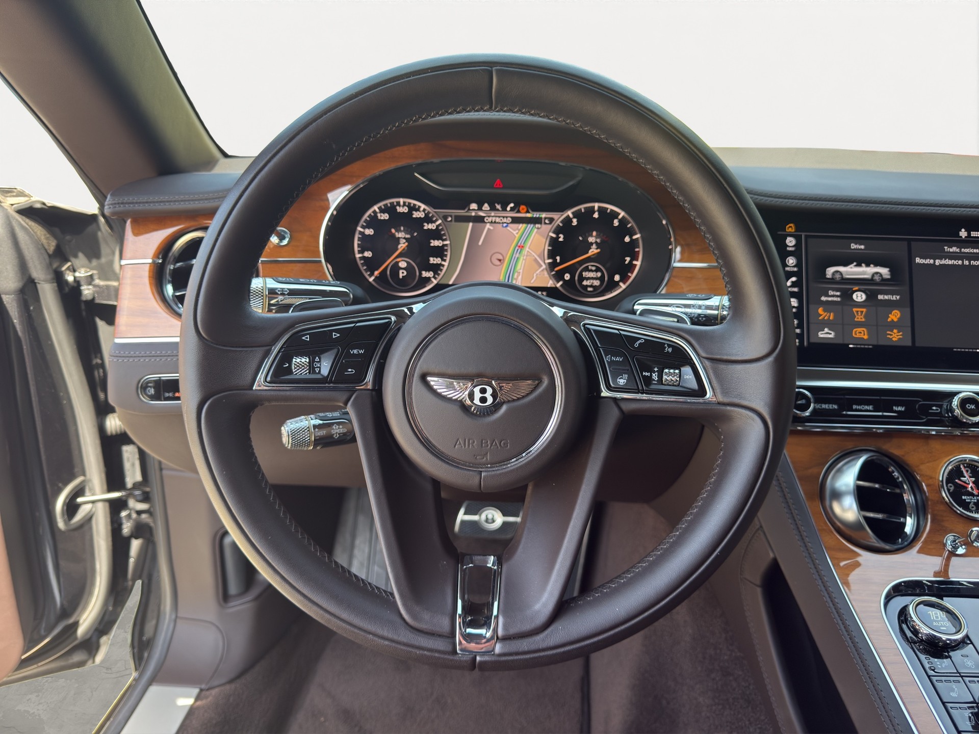 BENTLEY Continental GTC 4.0 V8-image-8