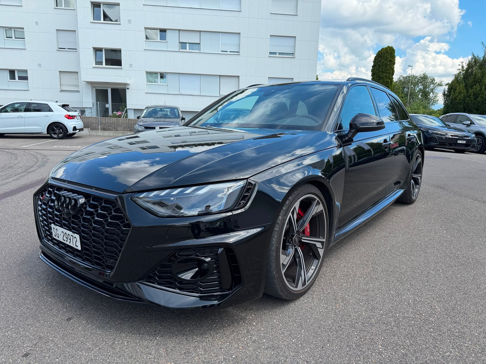 AUDI RS4 Avant quattro tiptronic-image-0