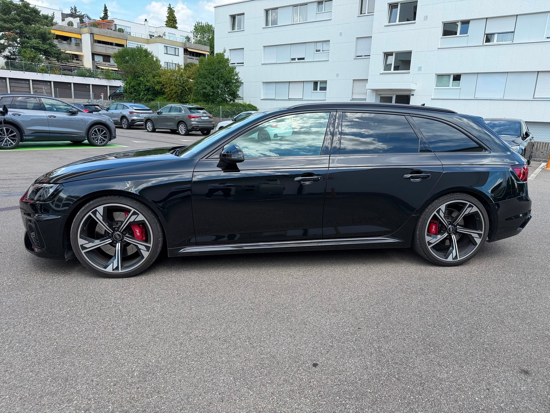 AUDI RS4 Avant quattro tiptronic-image-1