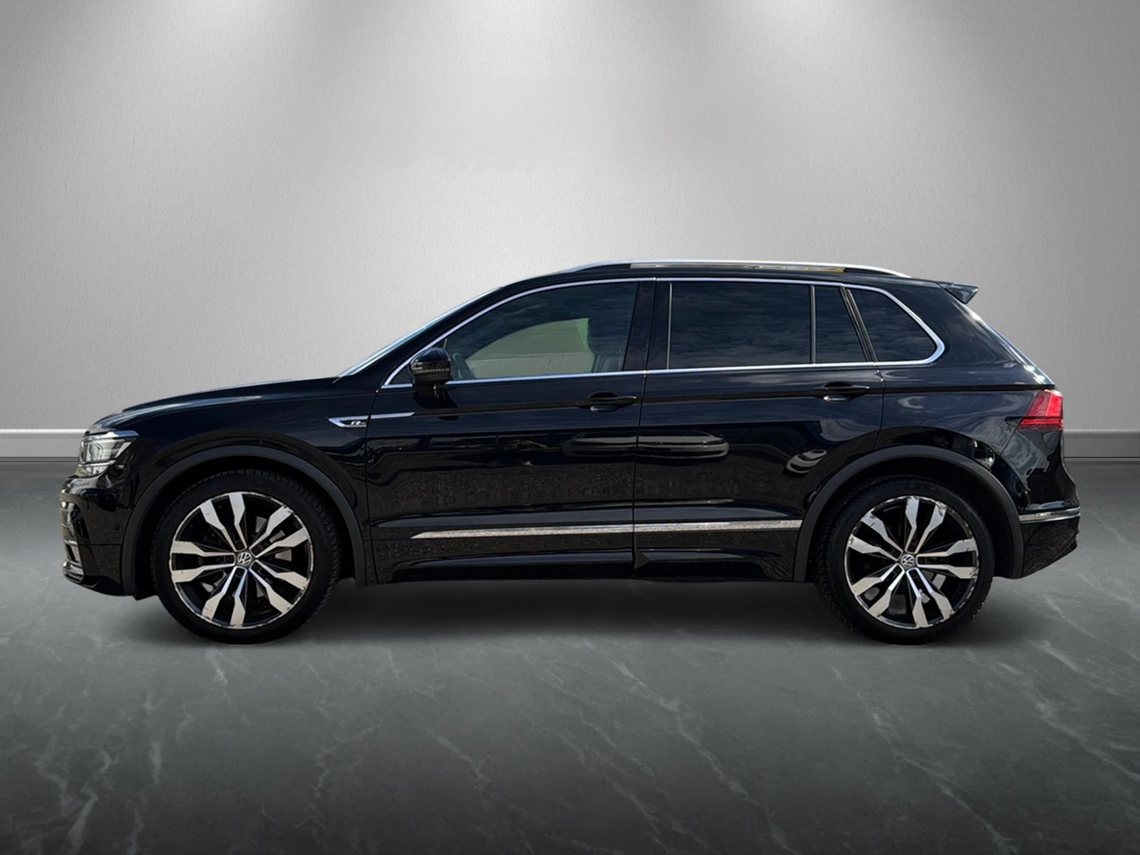 VW Tiguan 2.0 TDI SCR Highline 4Motion DSG — slika 2