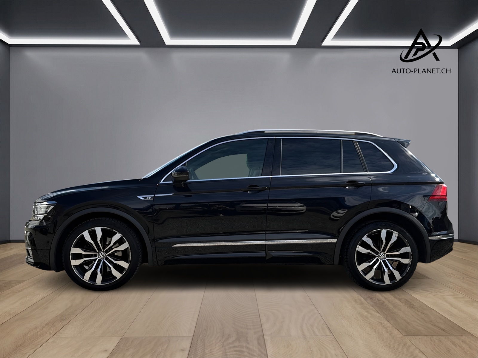 VW Tiguan 2.0 TDI SCR Highline 4Motion DSG-showroom-element-1