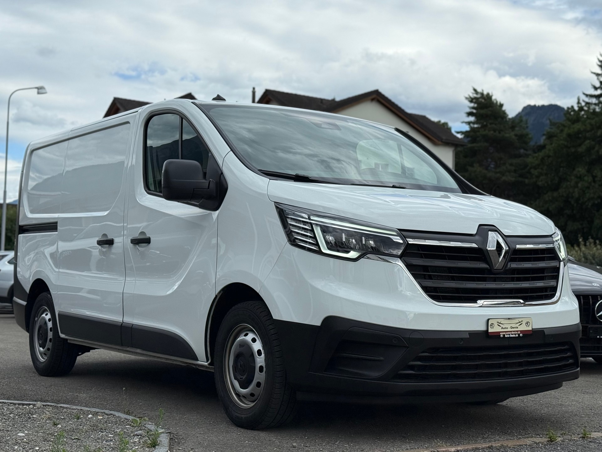 RENAULT Trafic Kaw. 3.0 t L1 H1 2.0 dCi Blue 150 Advance-image-3