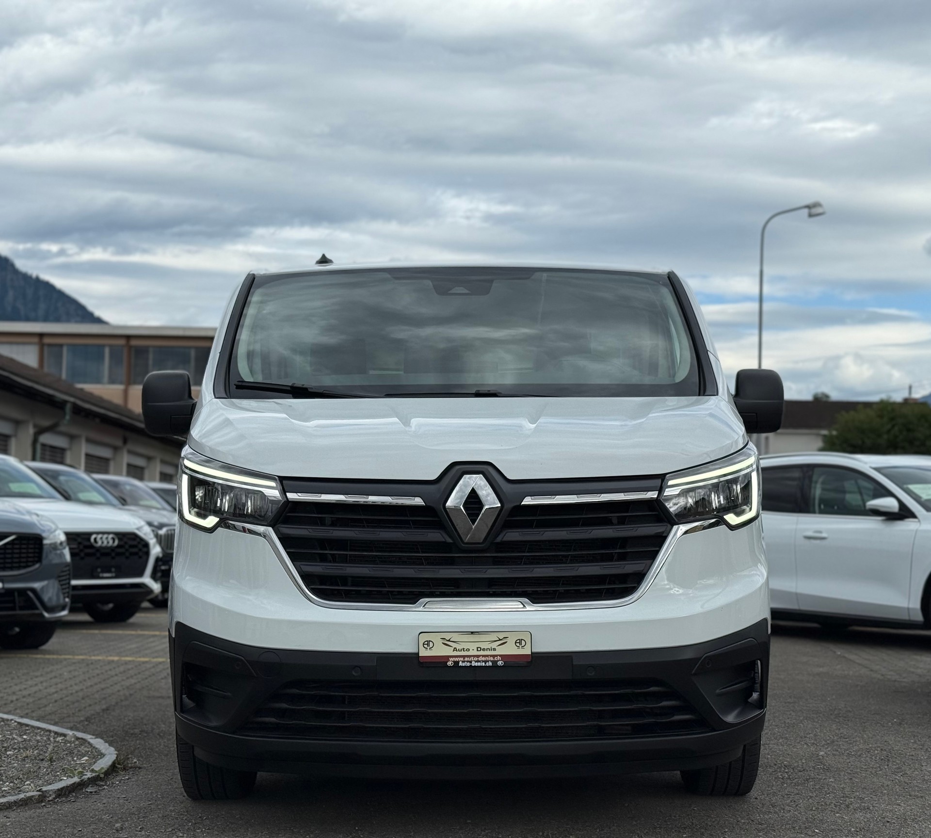 RENAULT Trafic Kaw. 3.0 t L1 H1 2.0 dCi Blue 150 Advance-image-2
