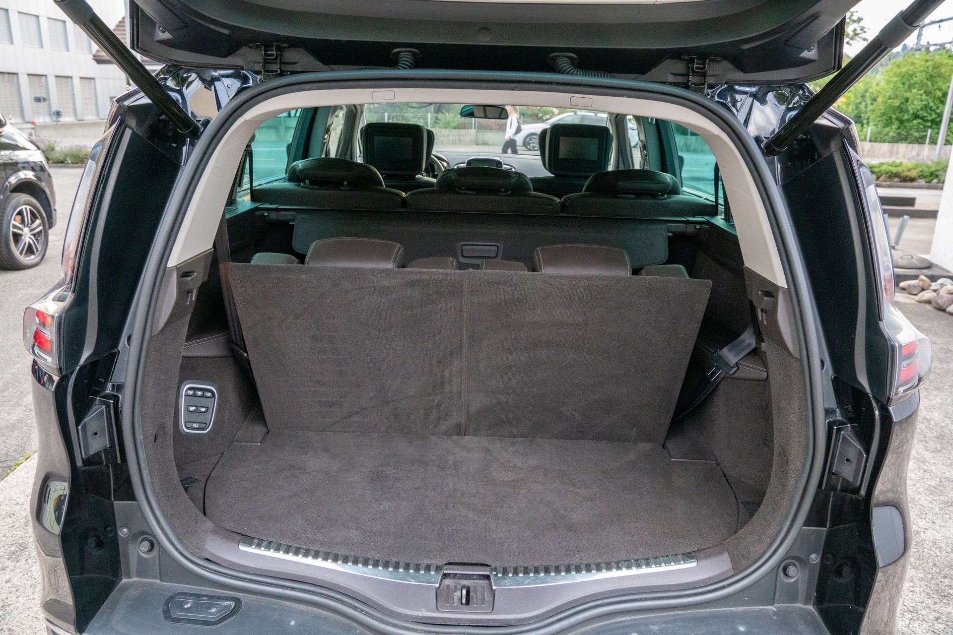 RENAULT Espace 1.6 TCe Initiale EDC 4-Control-image-31