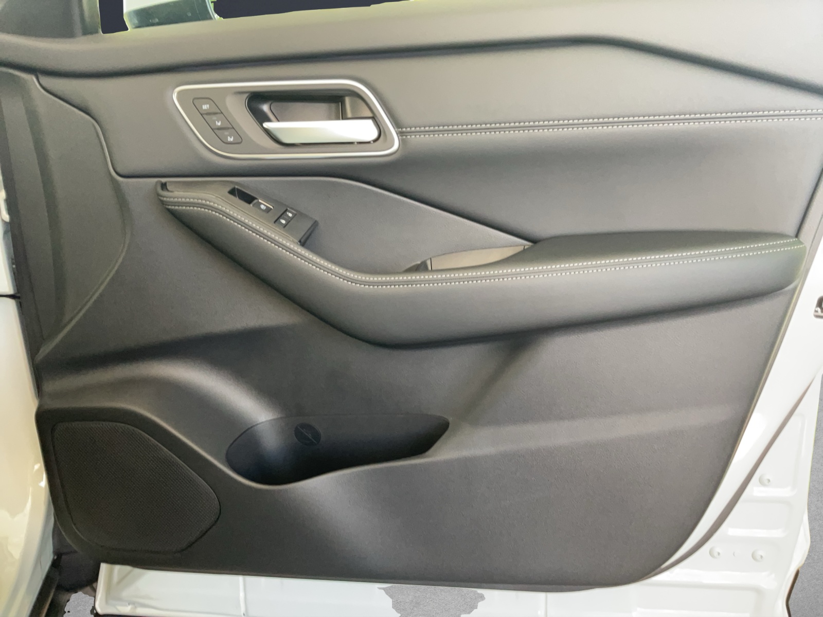 NISSAN X-Trail 1.5 VC-T e-Power 4WD Tekna-image-8