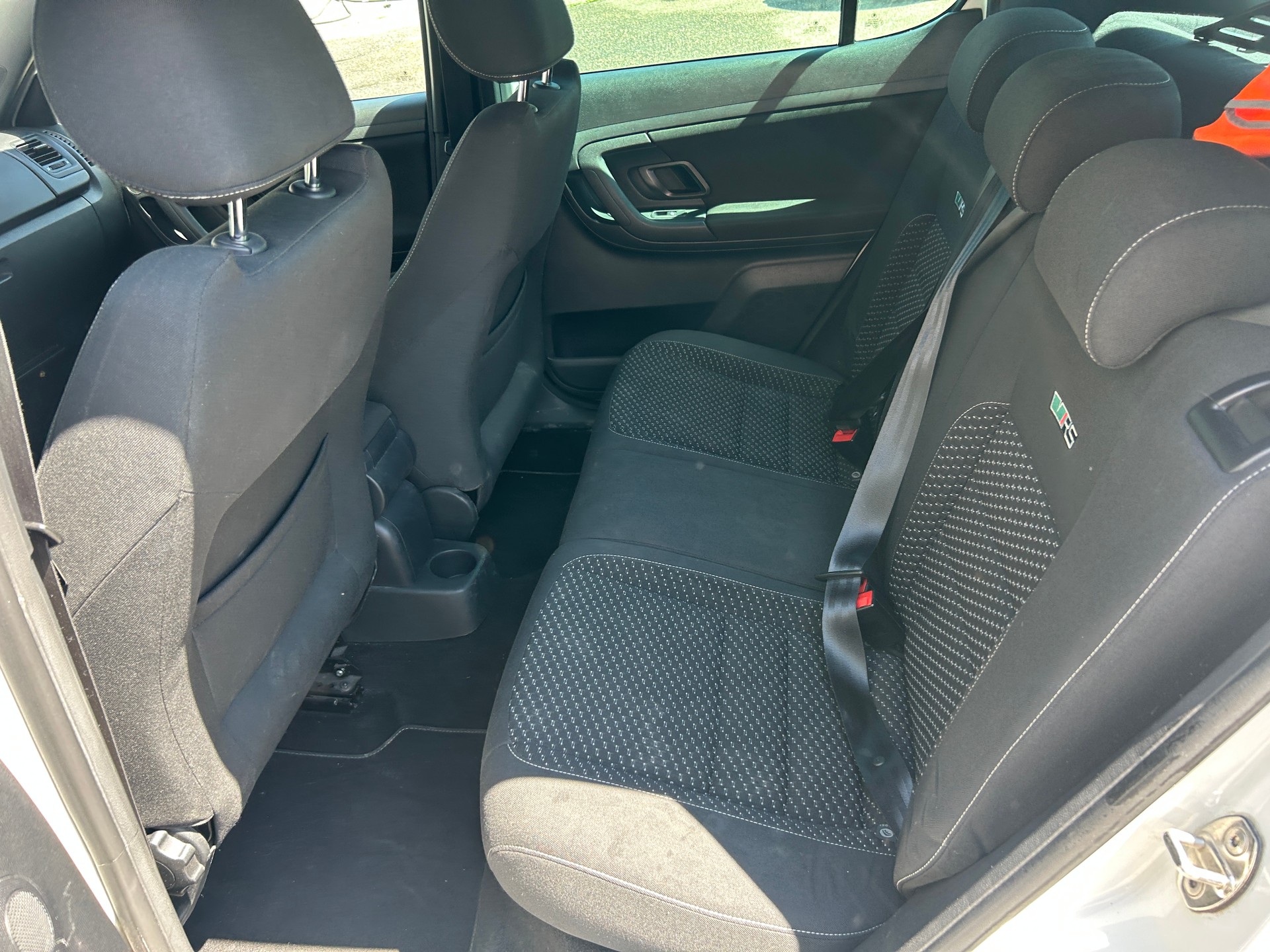 SKODA Fabia 1.4 TSI RS DSG-image-8