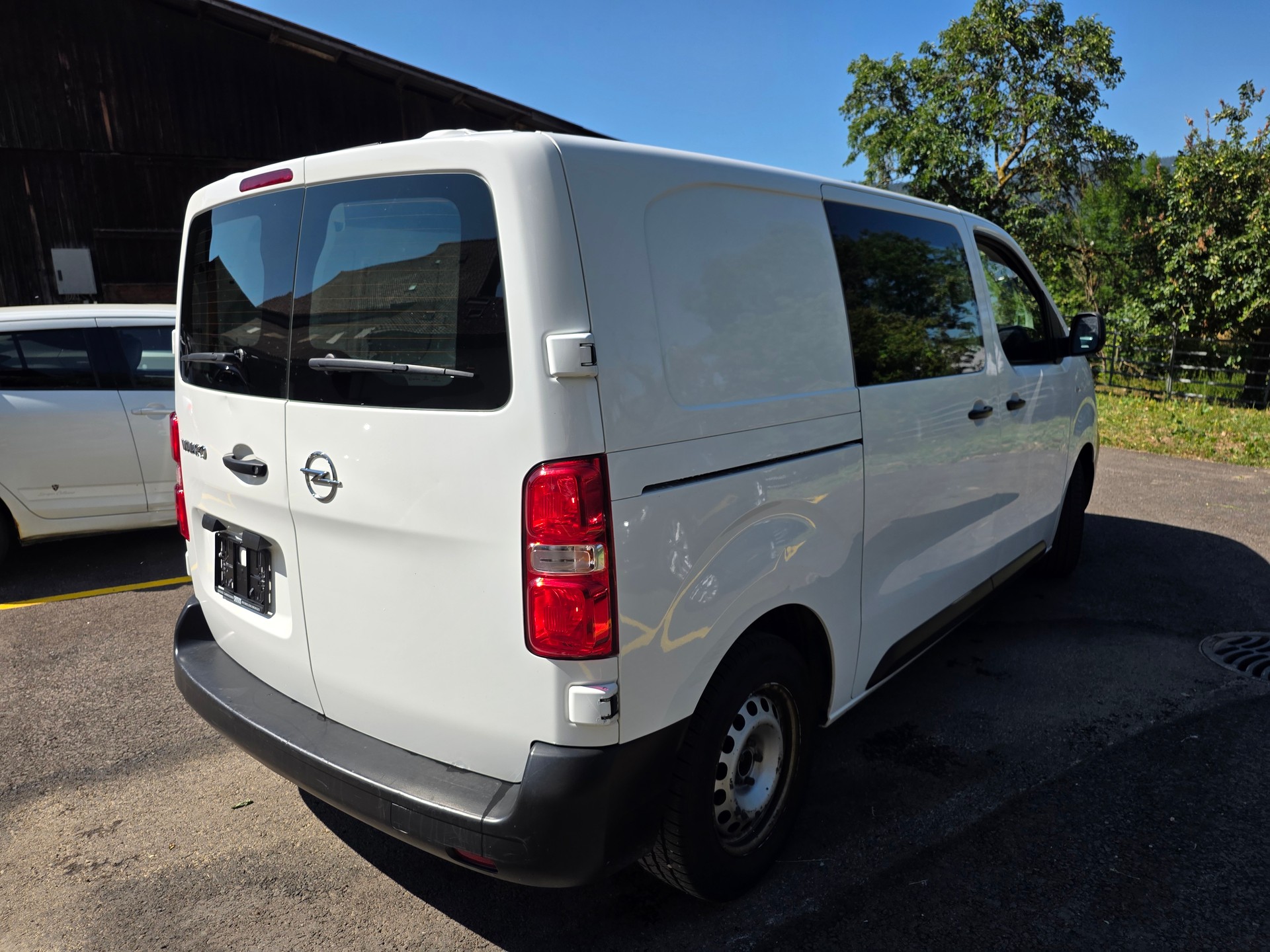 OPEL Vivaro Cargo 1.5 CDTI Essentia s/s DK variable M-image-2