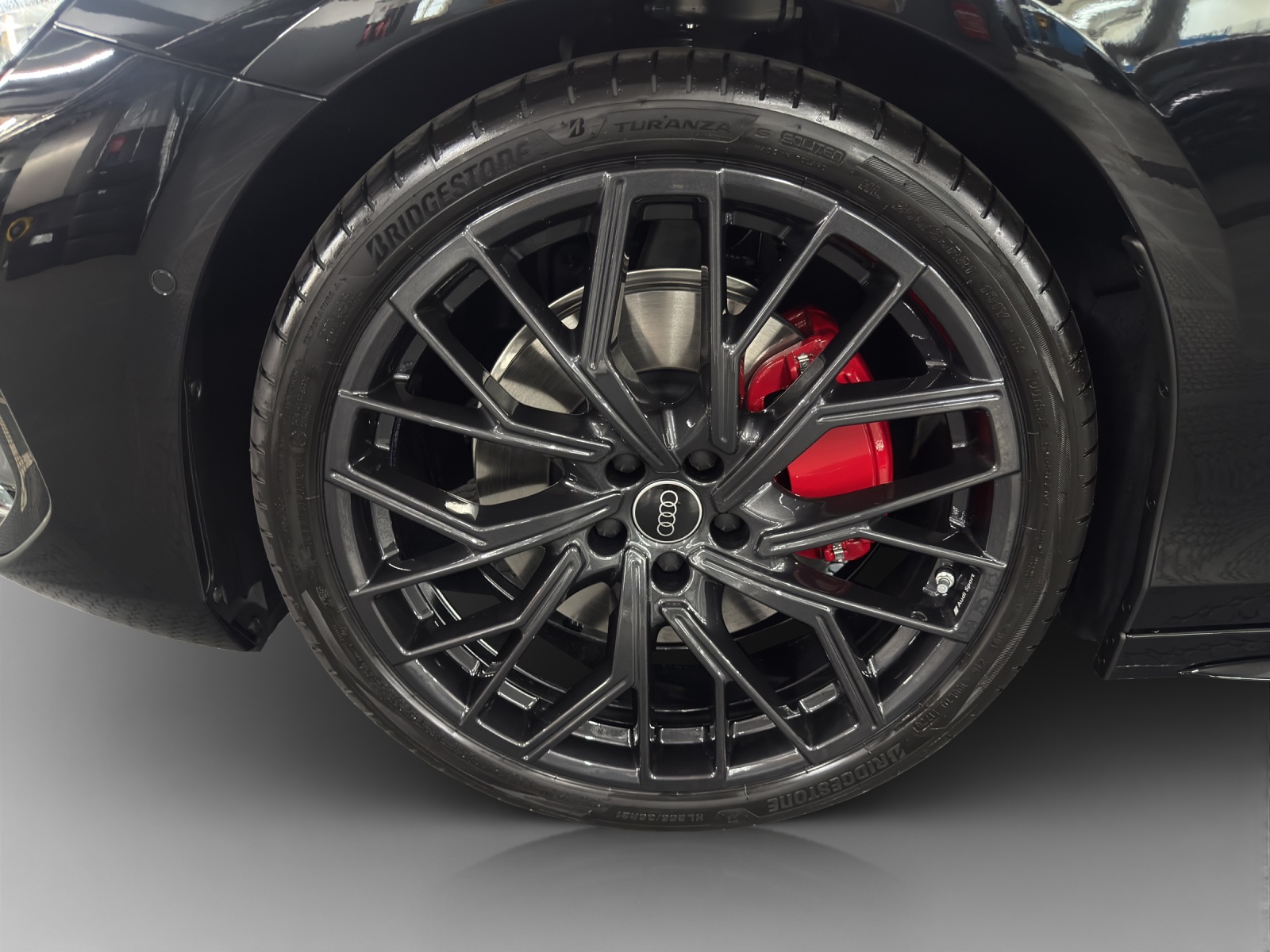 AUDI A6 Avant TFSI quattro 270 kW S tronic-image-12