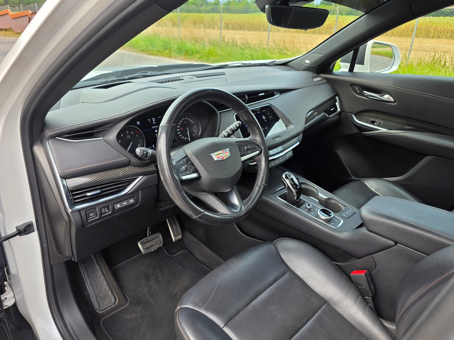 CADILLAC XT4 350T 2.0 Sport AWD Automat-image-12