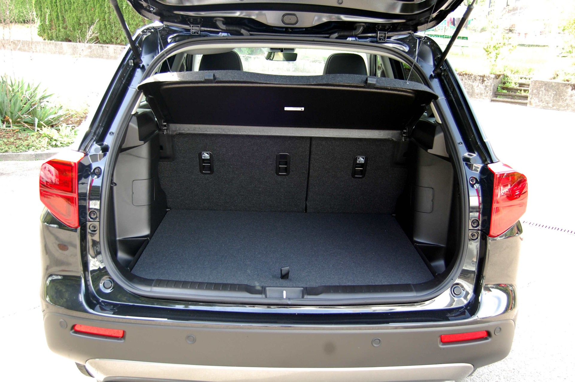 SUZUKI Vitara 1.4 Boosterjet Compact Top 4x4 Hybrid Automatic-image-7