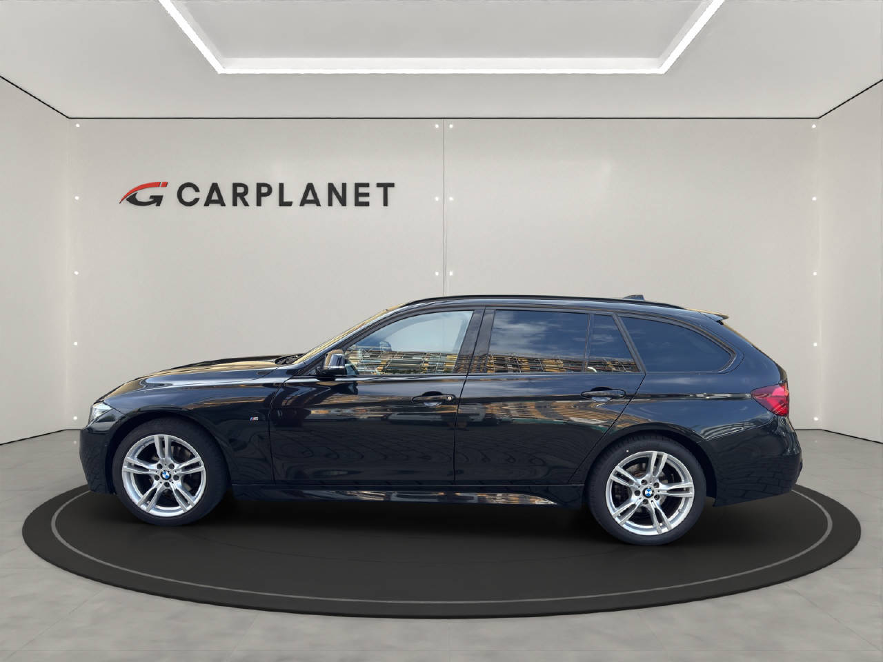 BMW 320d xDrive Touring M-Packet inkl. Anhängerkupplung-showroom-element-3