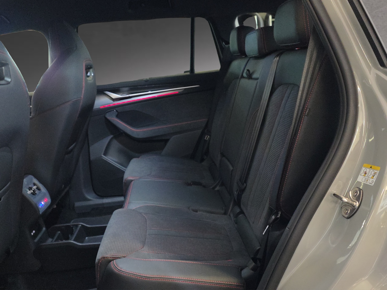 SKODA Kodiaq 2.0 TSI RS 4x4-image-6