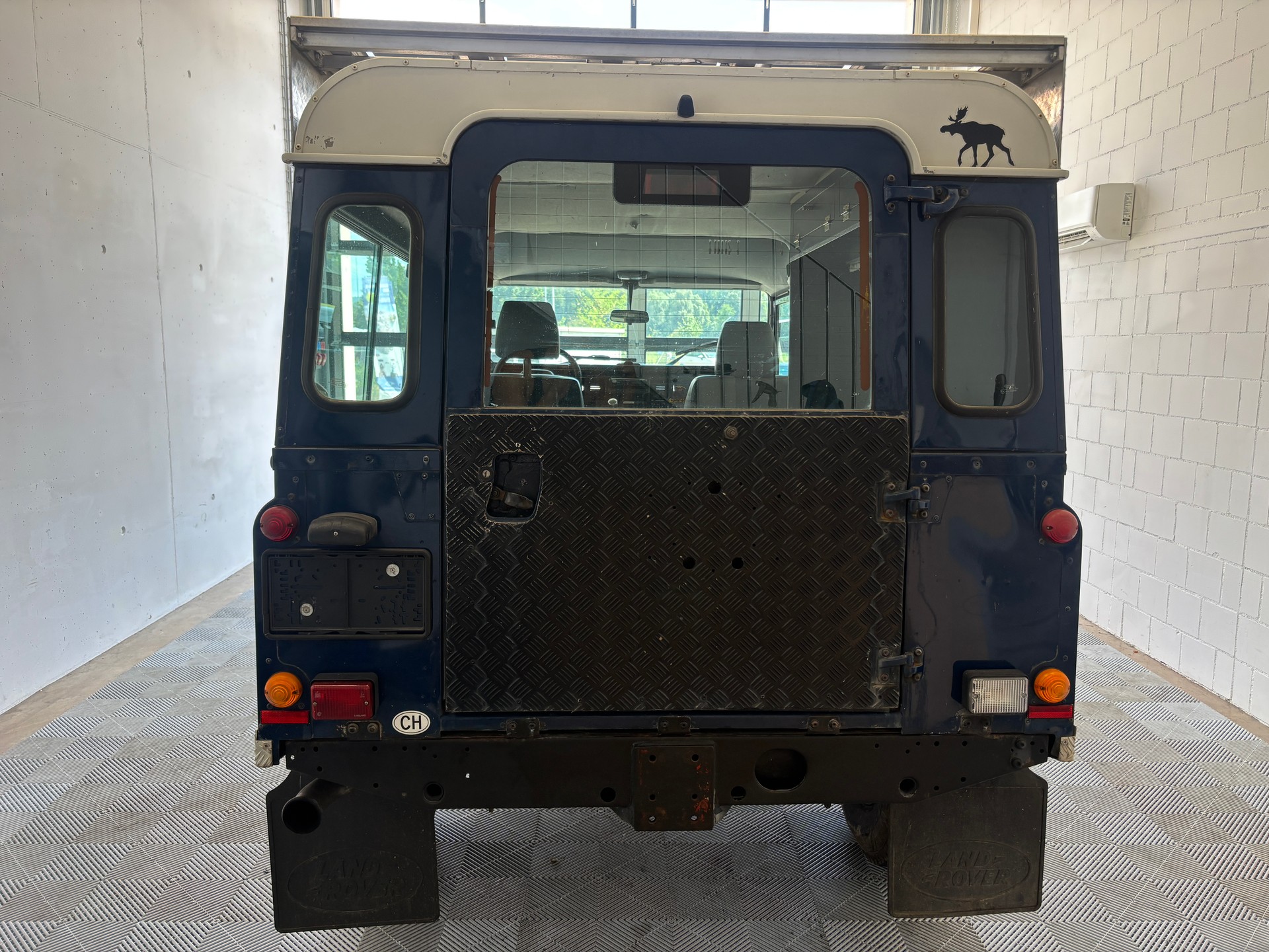 LAND ROVER Defender 110 SW 2.5 Td5-image-4