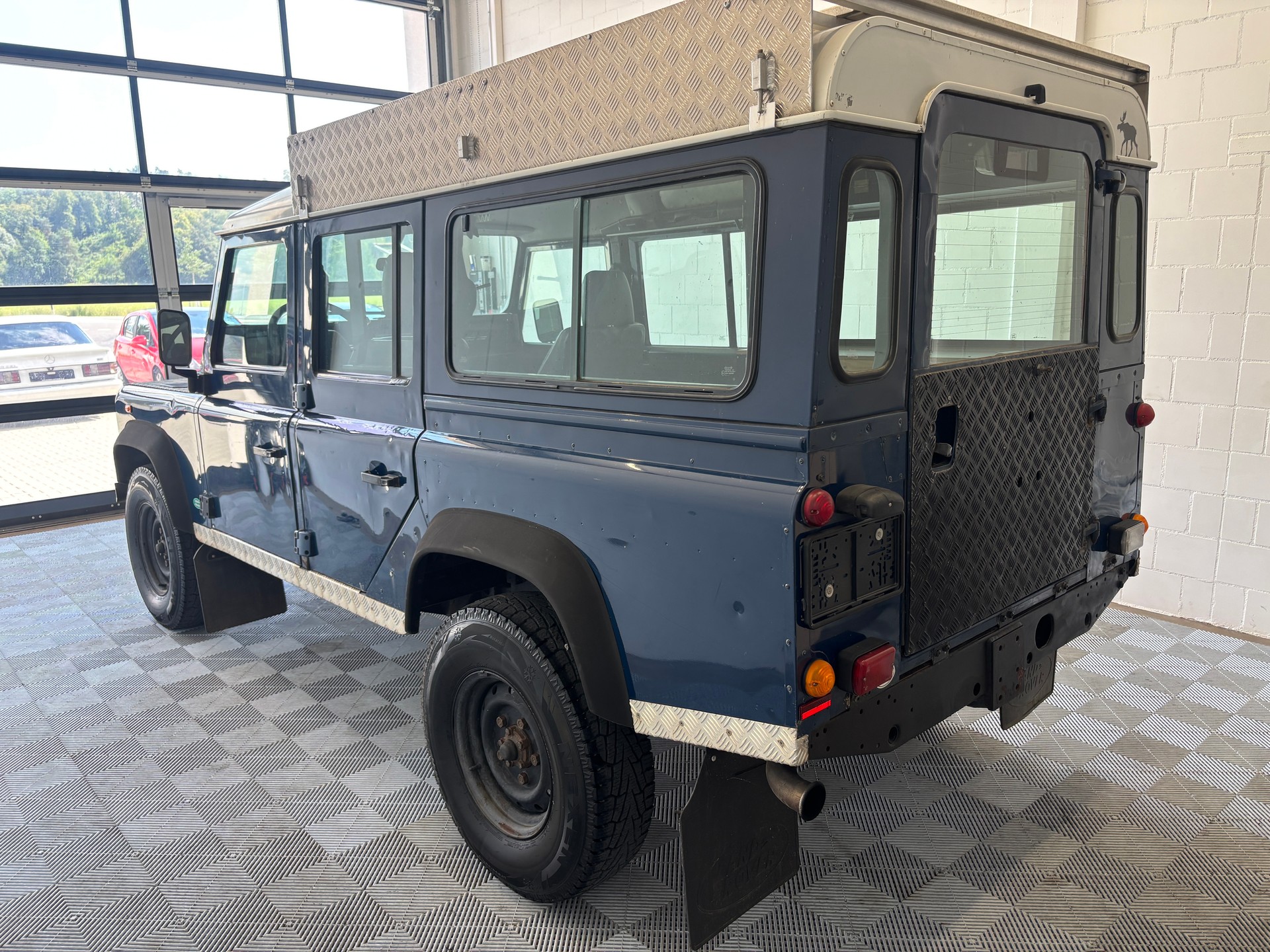 LAND ROVER Defender 110 SW 2.5 Td5-image-3