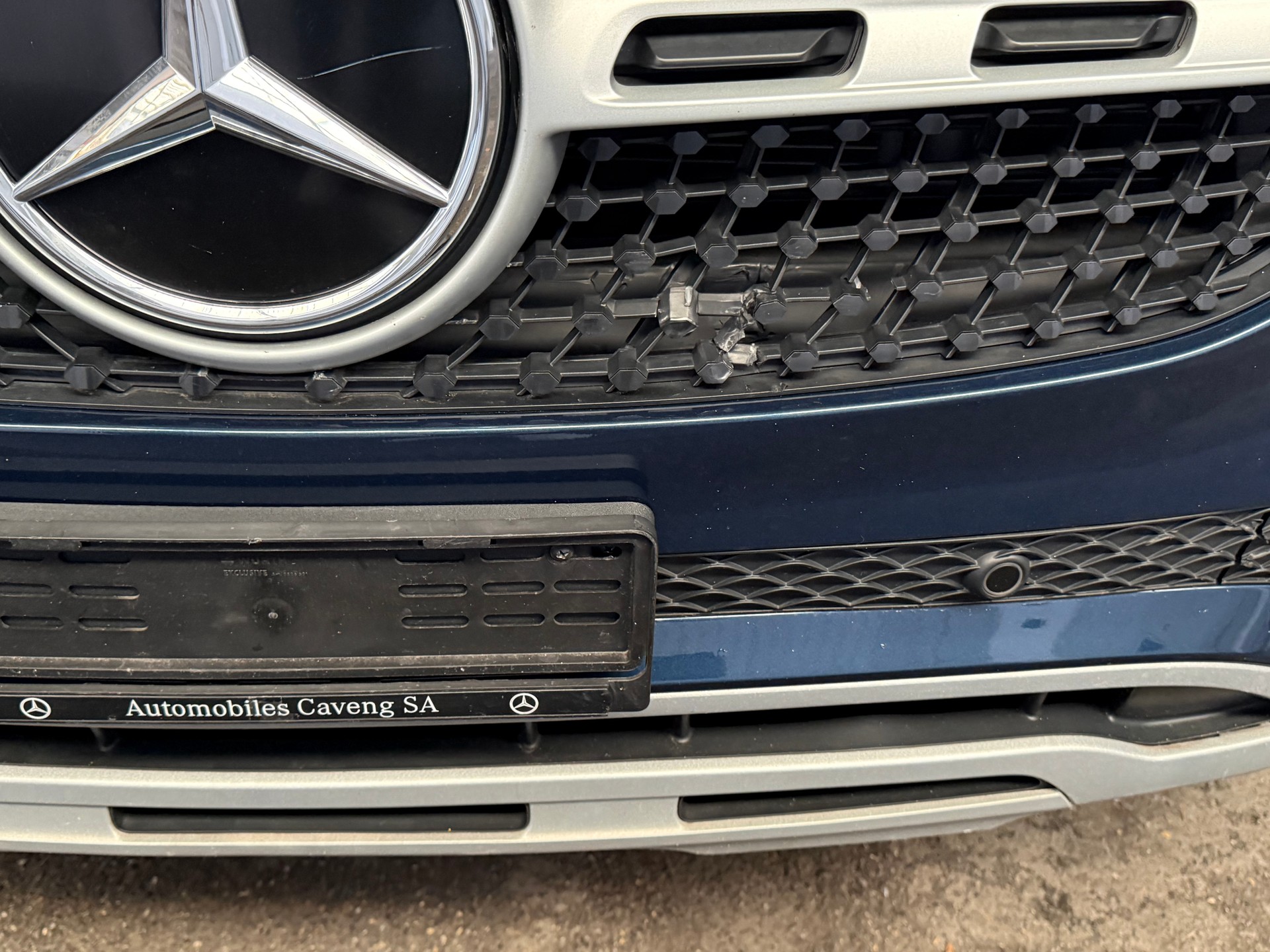 MERCEDES-BENZ GLA 200 Progressive 7G-DCT-image-10