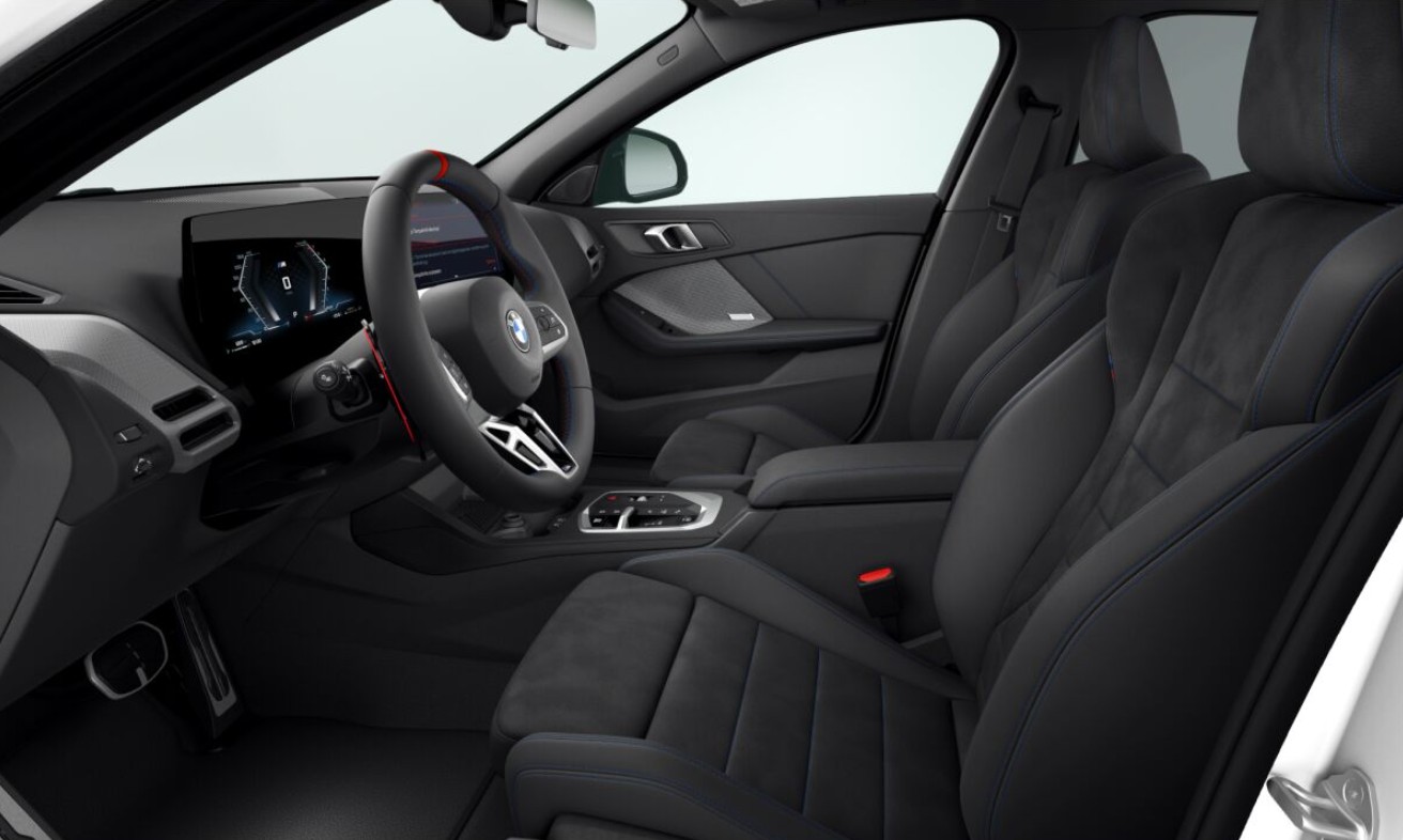 BMW M135 xDrive-image-1