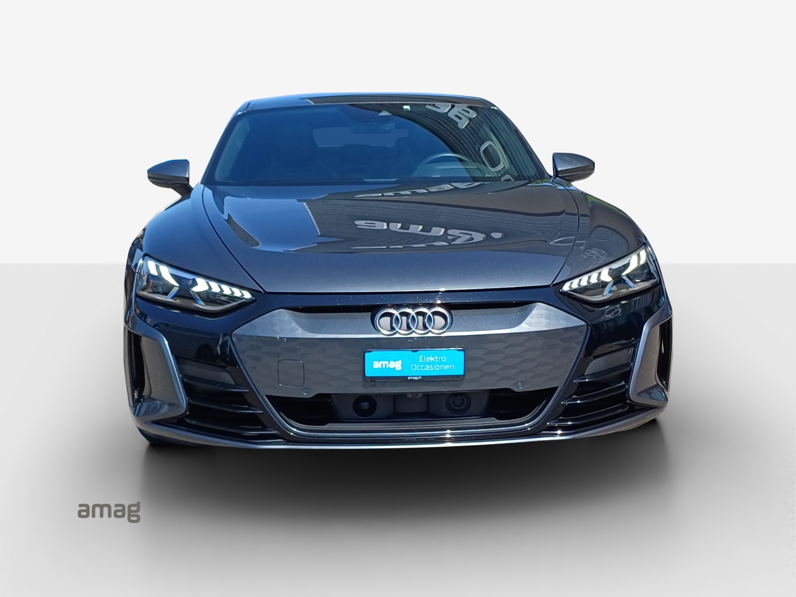 AUDI e-tron GT quattro-image-7
