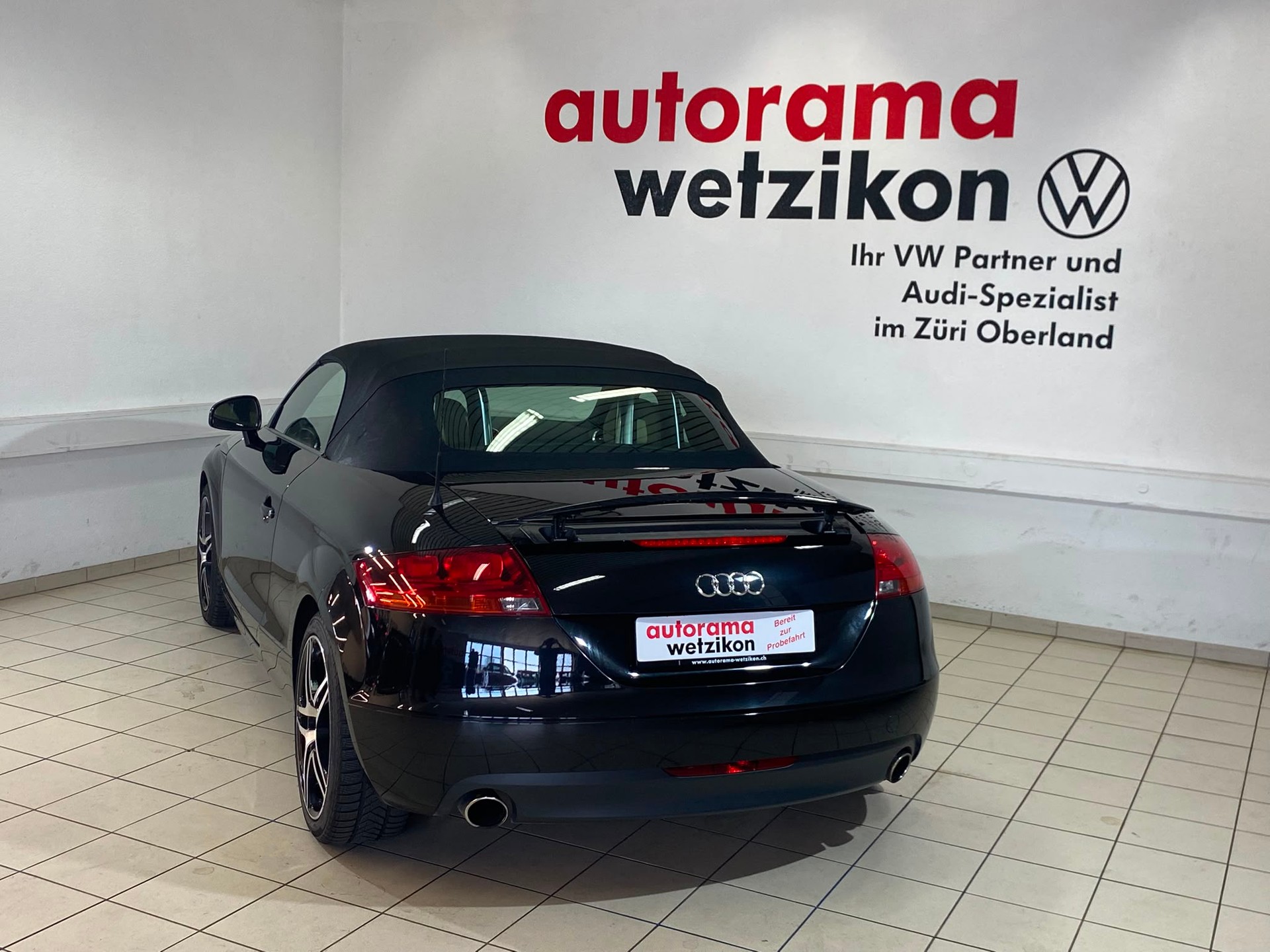 AUDI TT Roadster 3.2 quattro-image-7