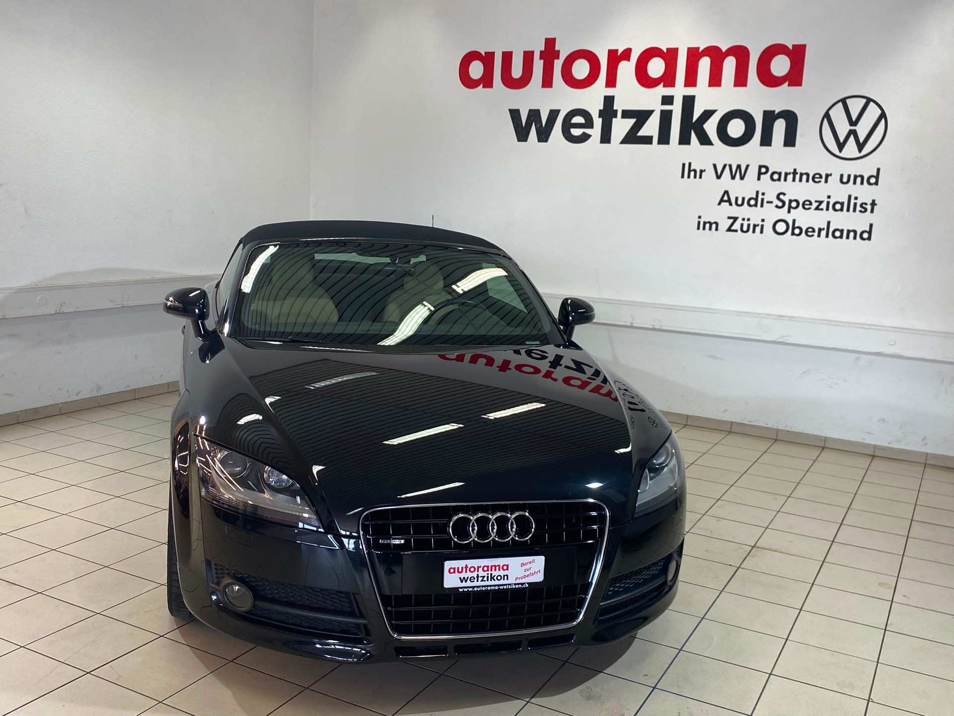 AUDI TT Roadster 3.2 quattro-showroom-element-3