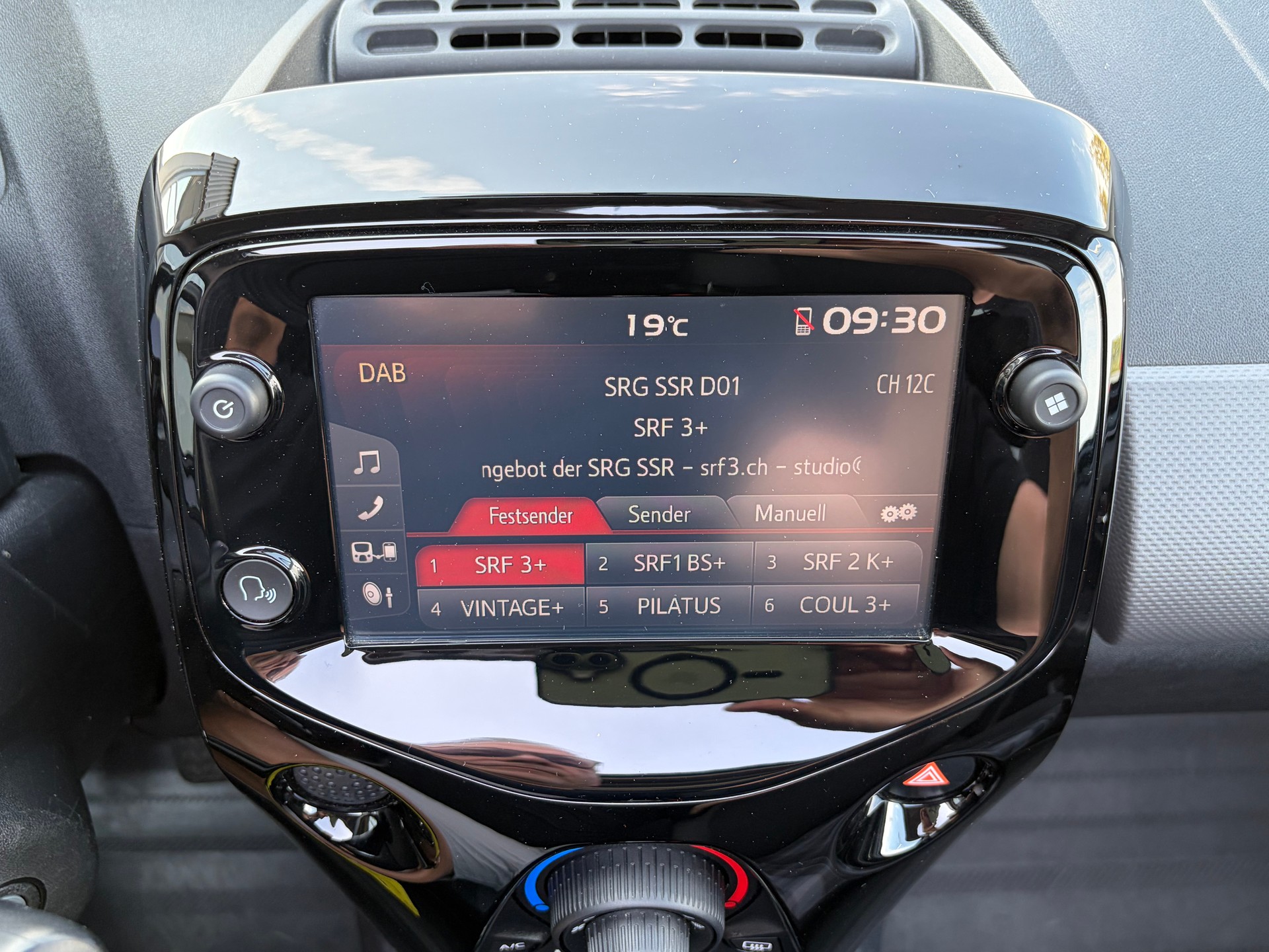 PEUGEOT 108 e-1.0 VTi Stop&Start Allure Top-image-19