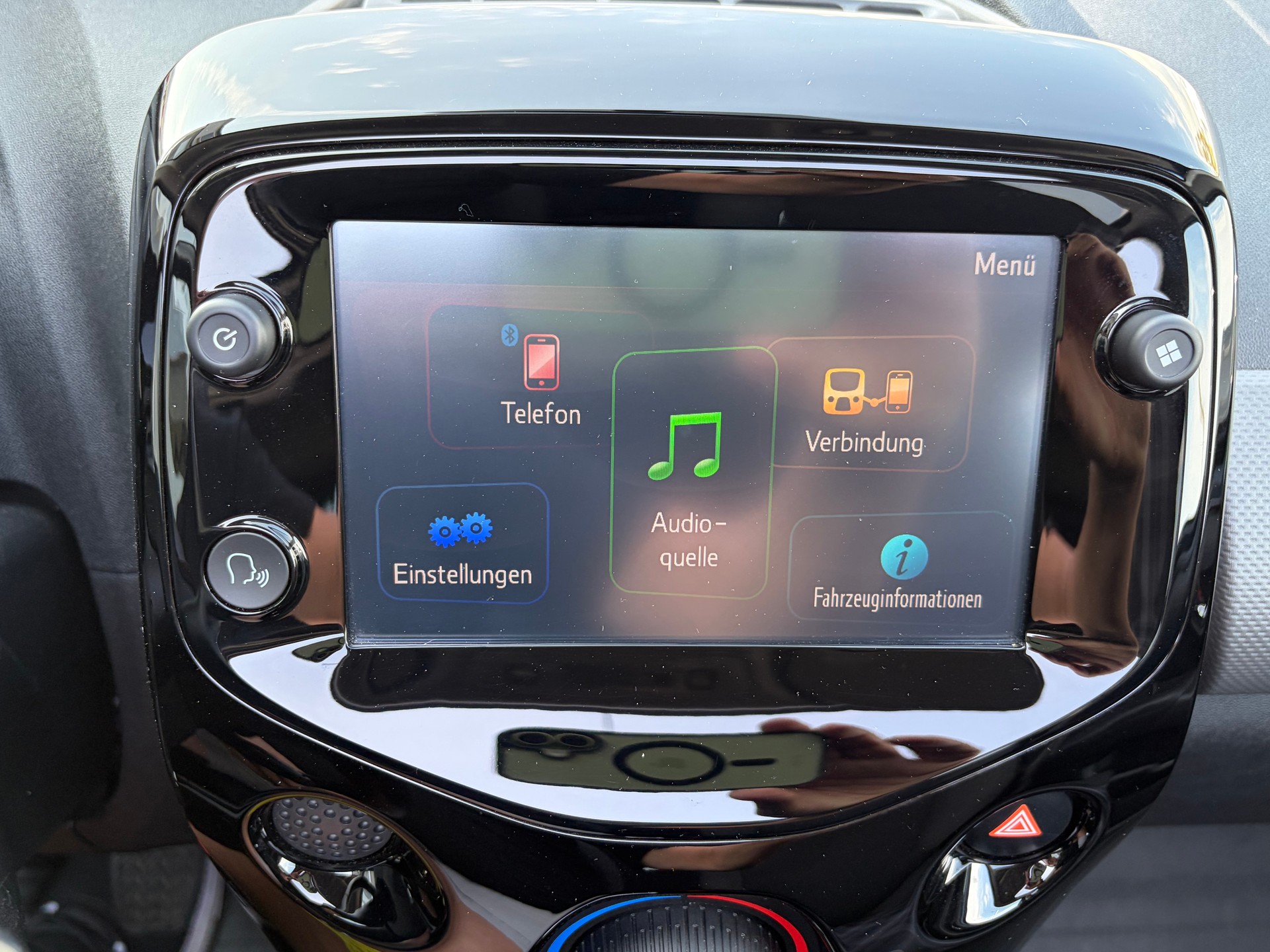 PEUGEOT 108 e-1.0 VTi Stop&Start Allure Top-image-23