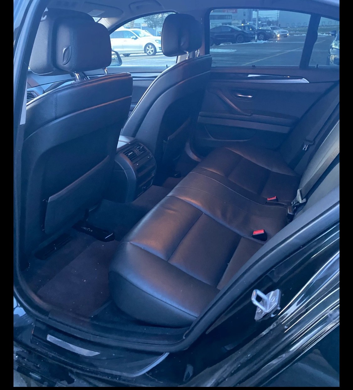 BMW 528i xDrive Steptronic-image-4