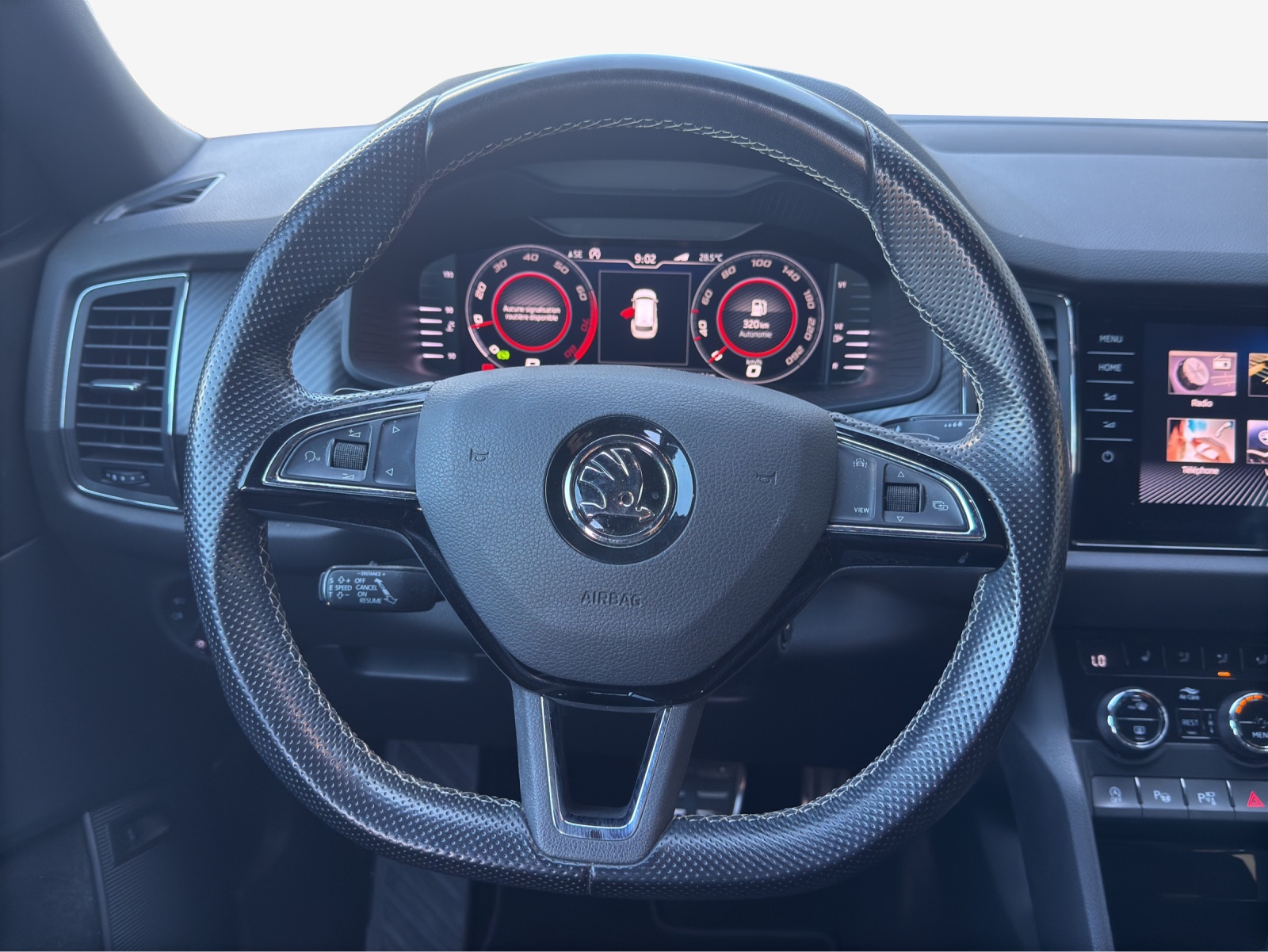 SKODA Kodiaq 2.0 TSI 4x4 Sport Line-image-9