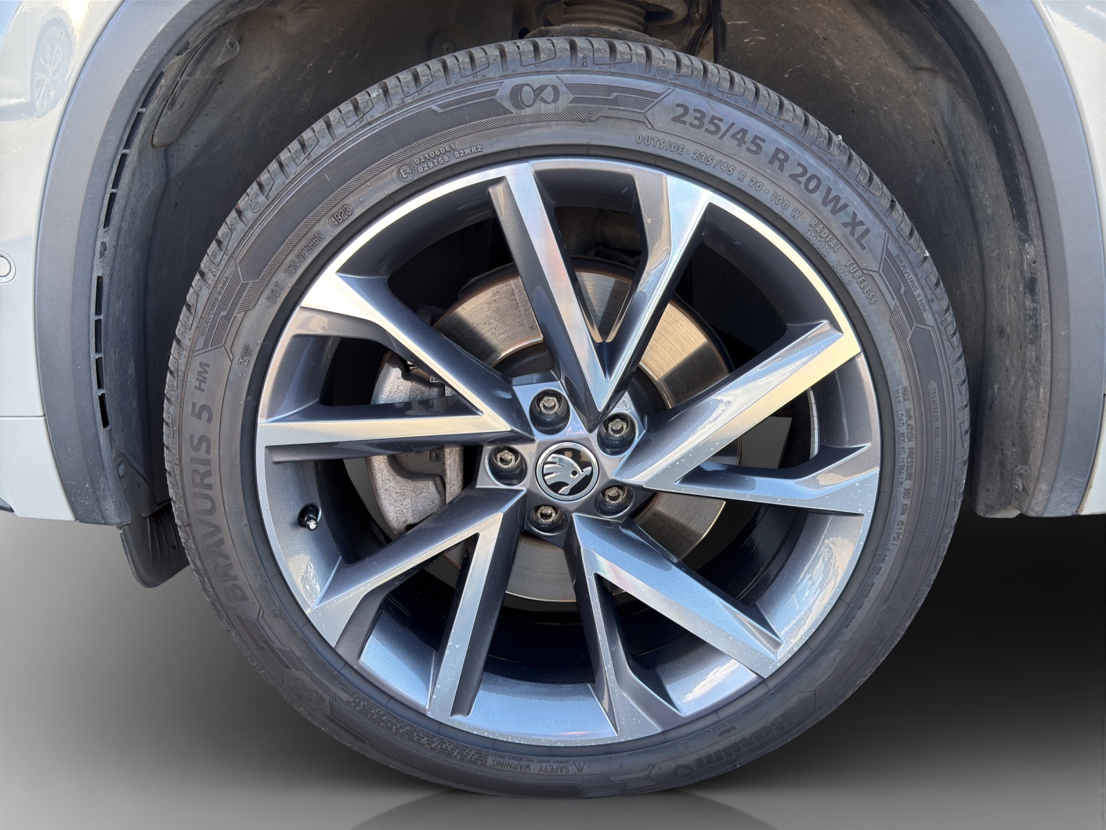 SKODA Kodiaq 2.0 TSI 4x4 Sport Line-image-13