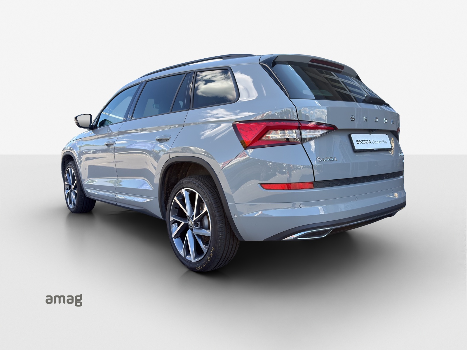 SKODA Kodiaq 2.0 TSI 4x4 Sport Line-image-2