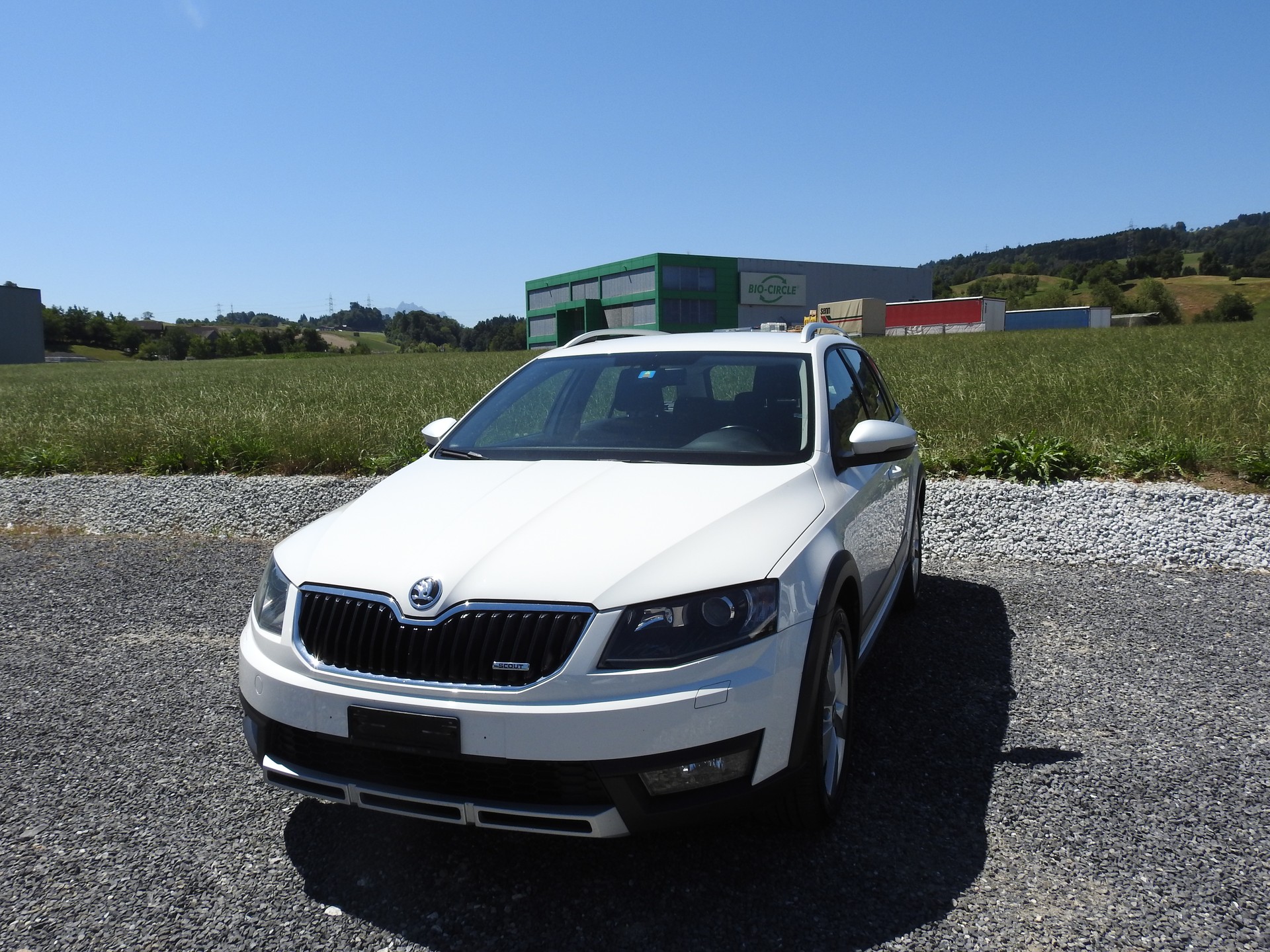 SKODA Octavia Combi 2.0 TDI Scout 4x4 DSG-image-0