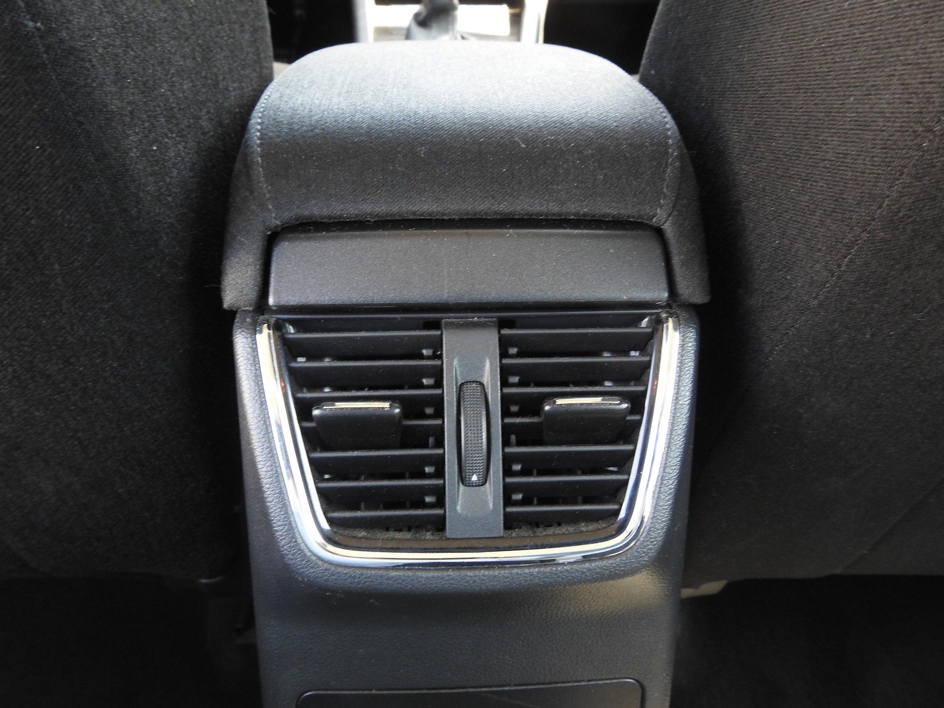 SKODA Octavia Combi 2.0 TDI Scout 4x4 DSG-image-15