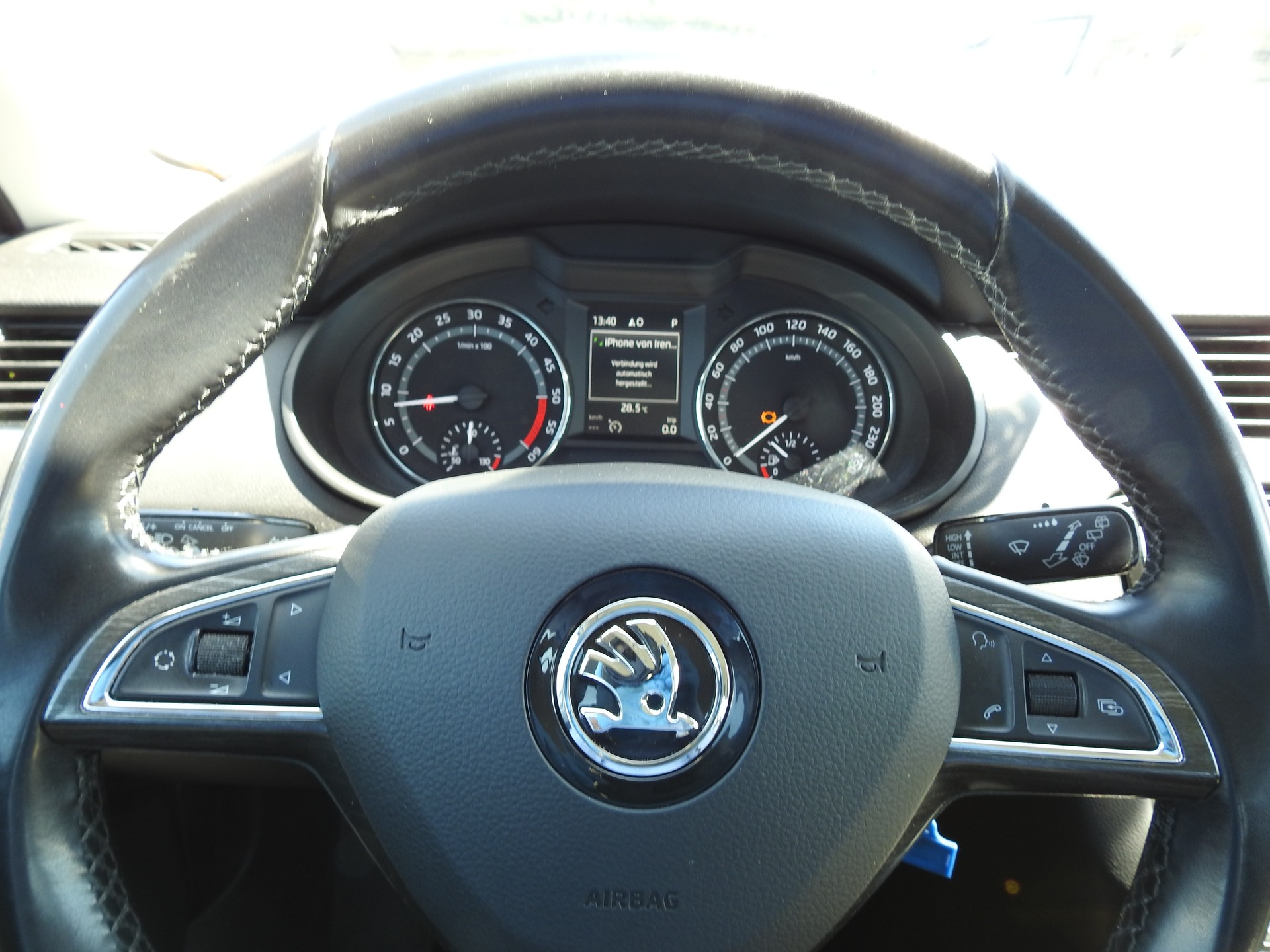 SKODA Octavia Combi 2.0 TDI Scout 4x4 DSG-image-28