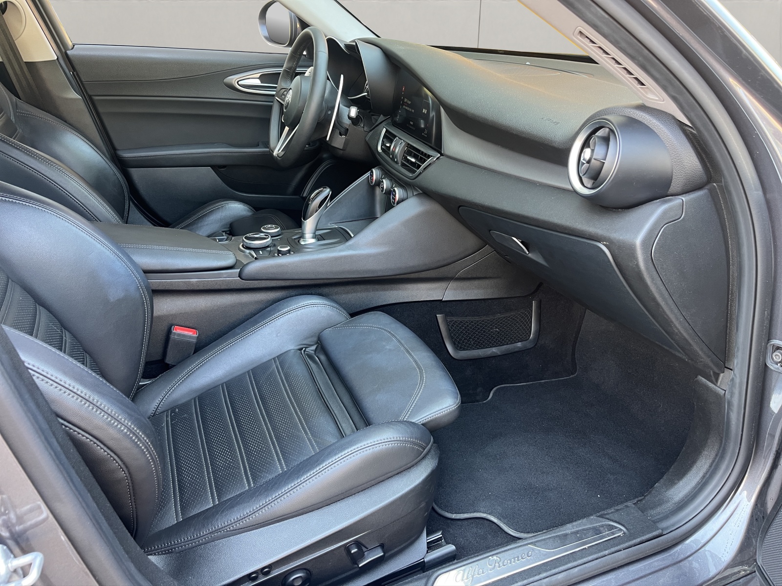 ALFA ROMEO Giulia 2.0 Q4 Veloce-image-11