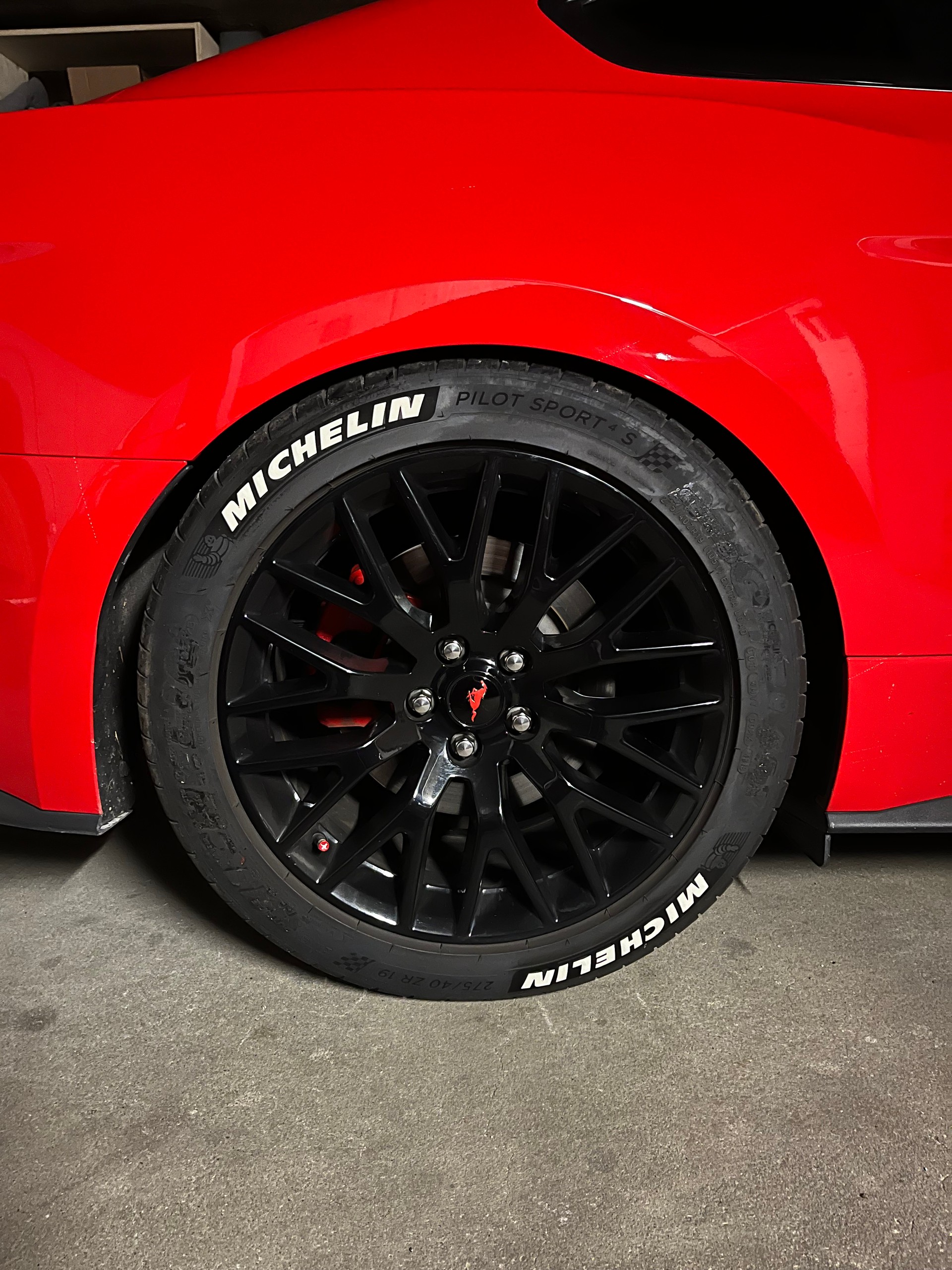FORD Mustang 5.0 V8 GT Handgeschalten-image-5